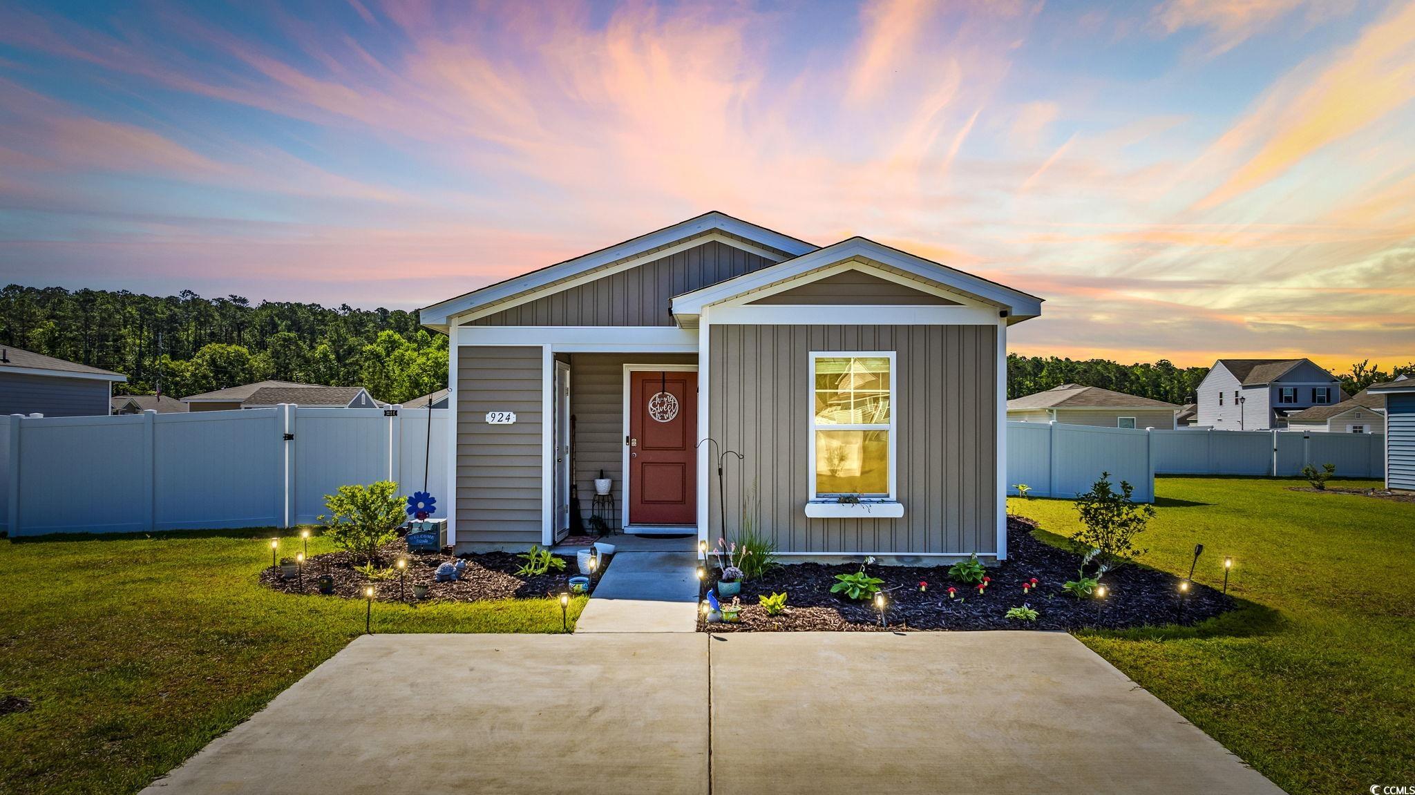 924 Akron St., Conway SC 29526