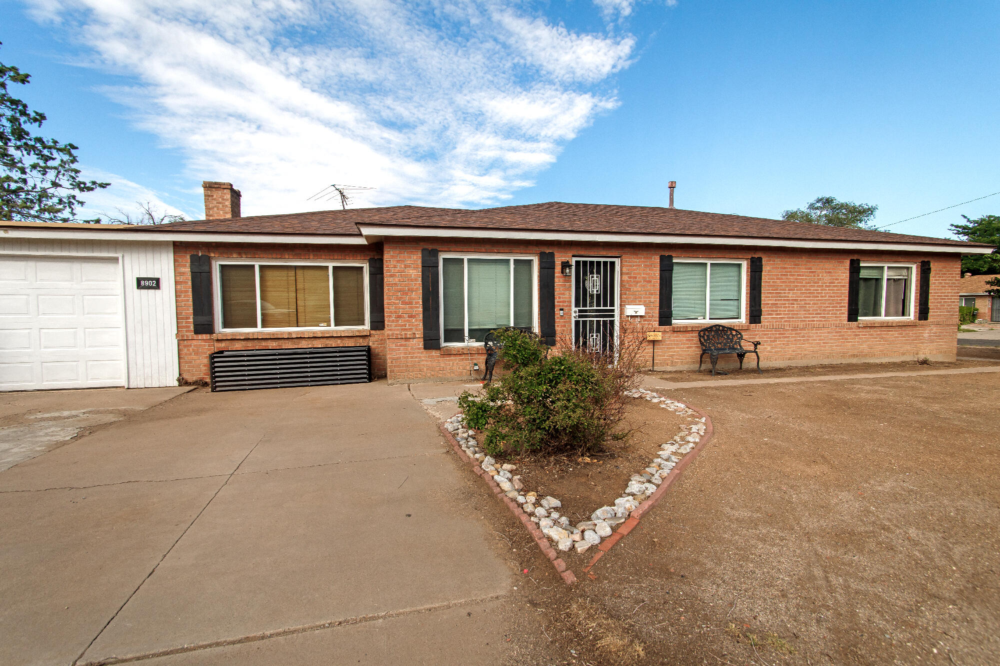 8902 CLAREMONT Avenue, Albuquerque NM 87112