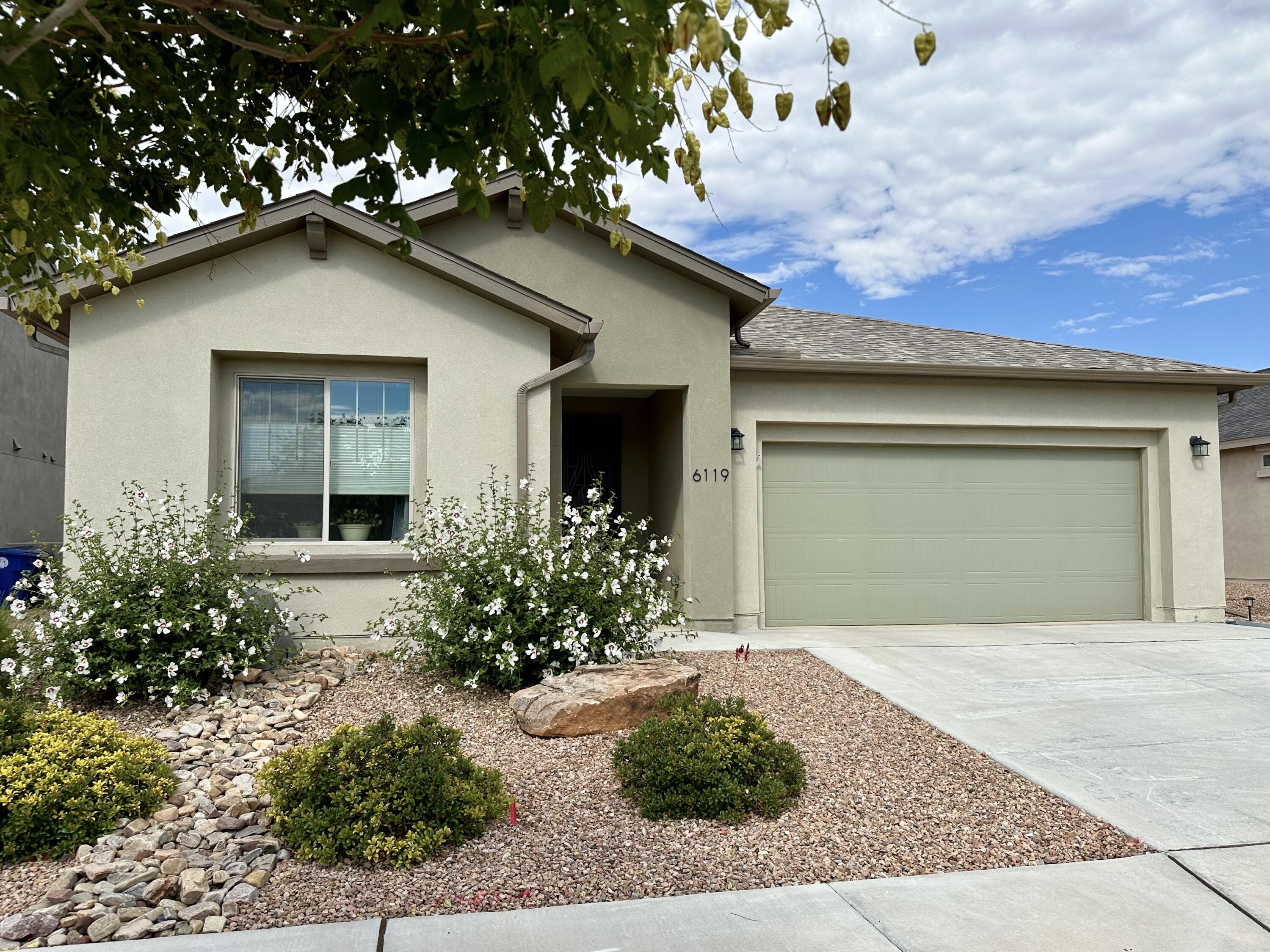 6119 WYETH Drive, Albuquerque NM 87106
