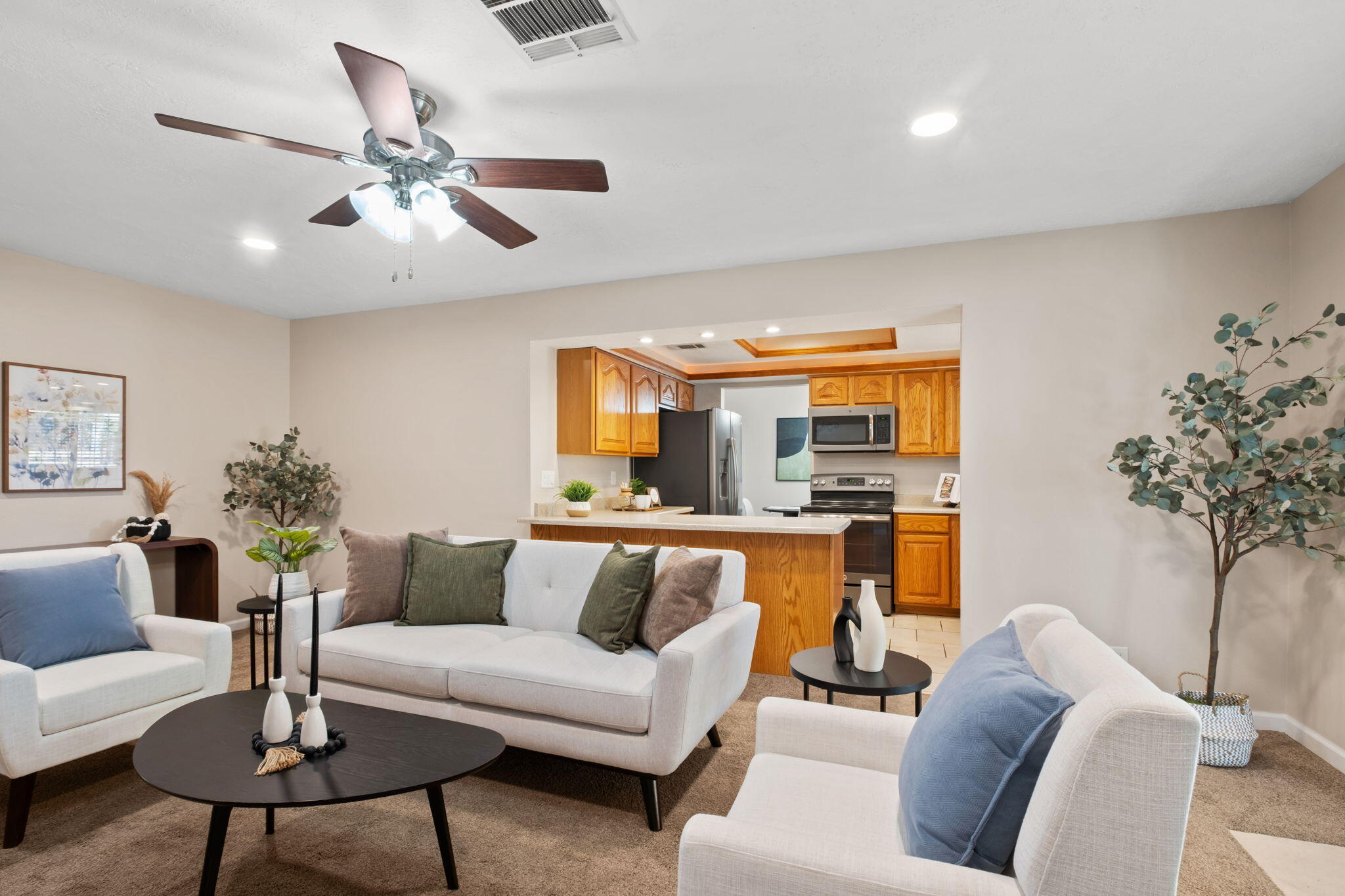 8233 OTERO Avenue, Albuquerque NM 87109