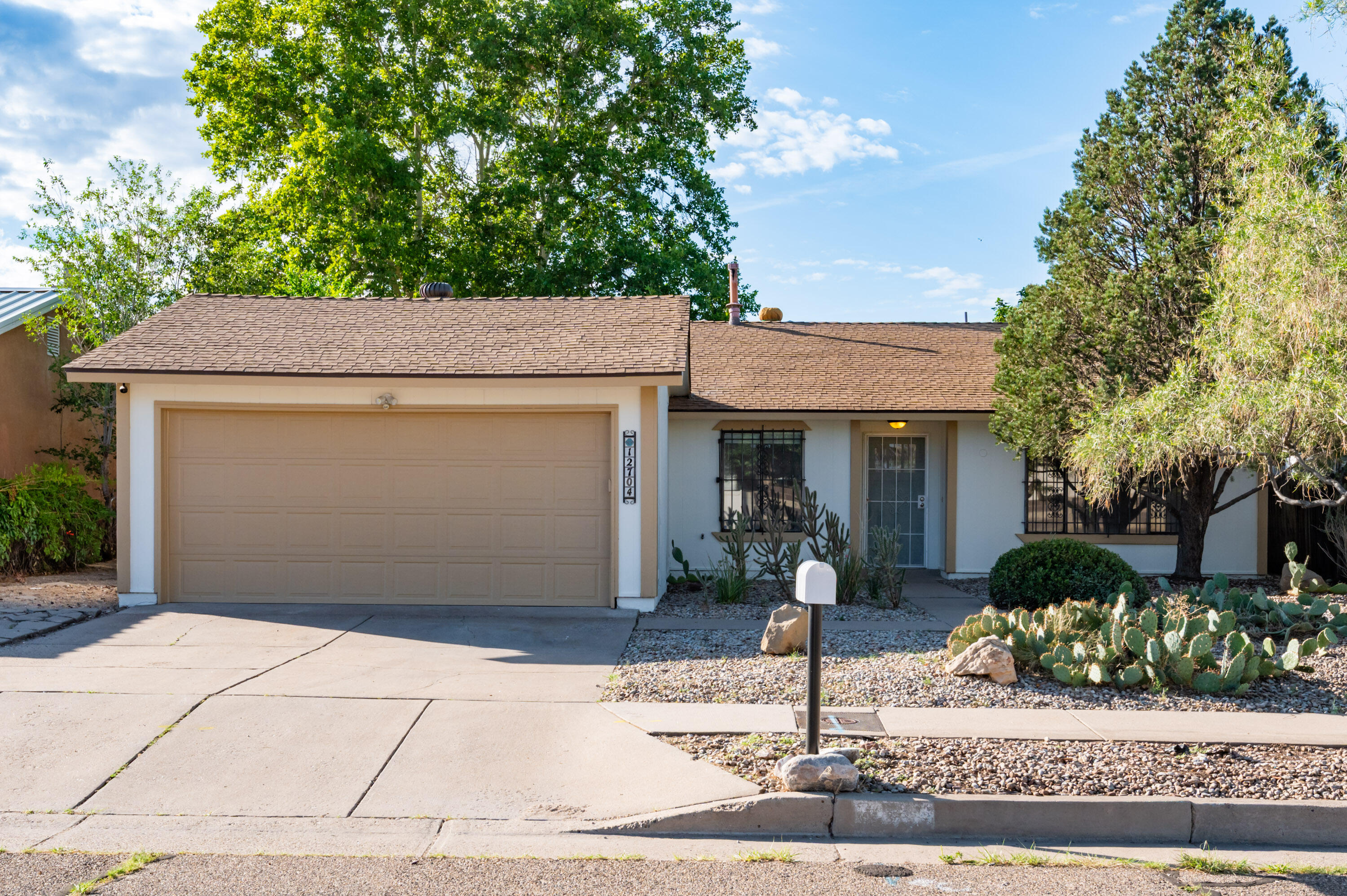 12704 TOMLINSON Drive, Albuquerque NM 87123