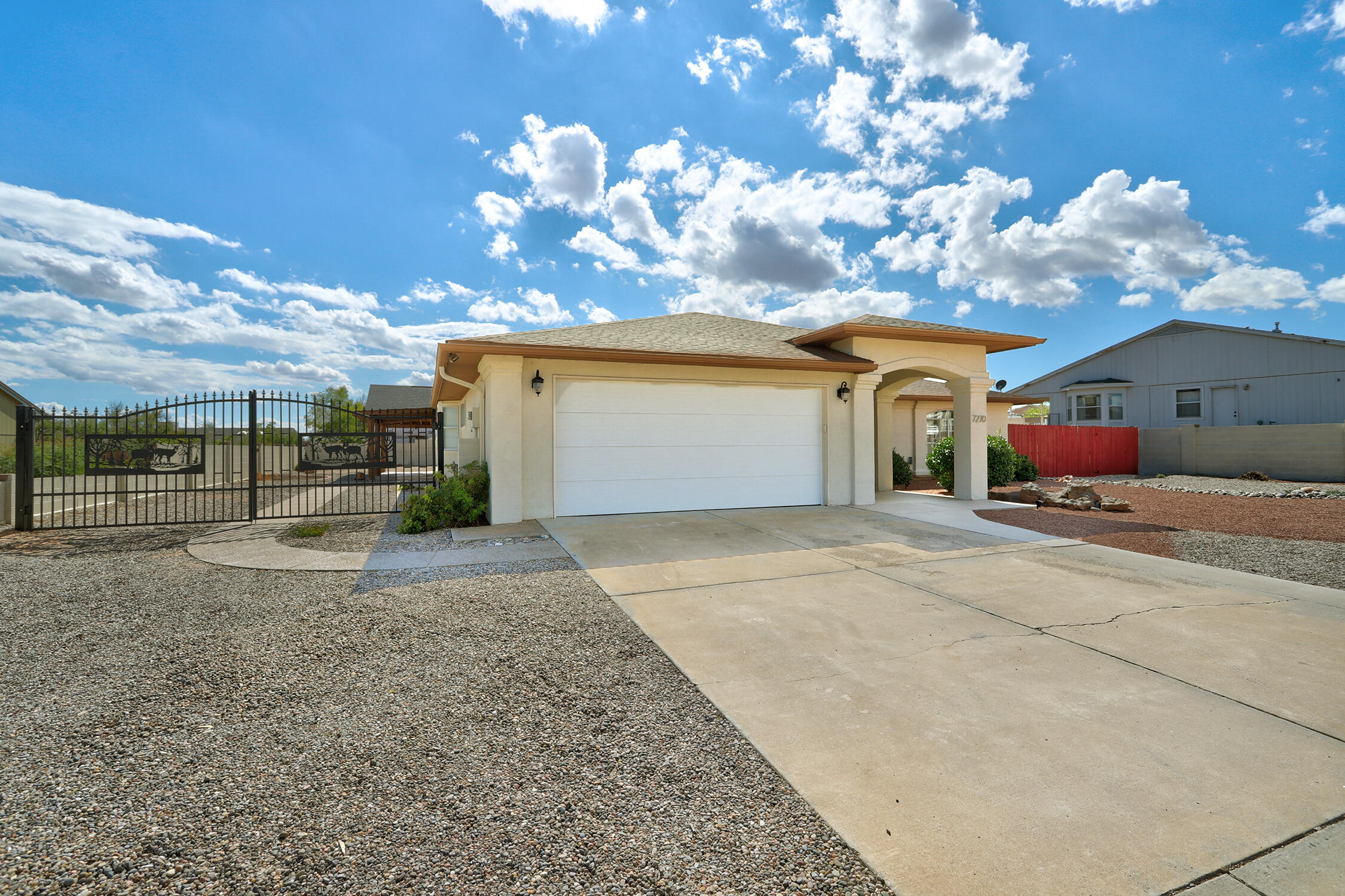 7270 PAJARITO Road, Rio Rancho NM 87144