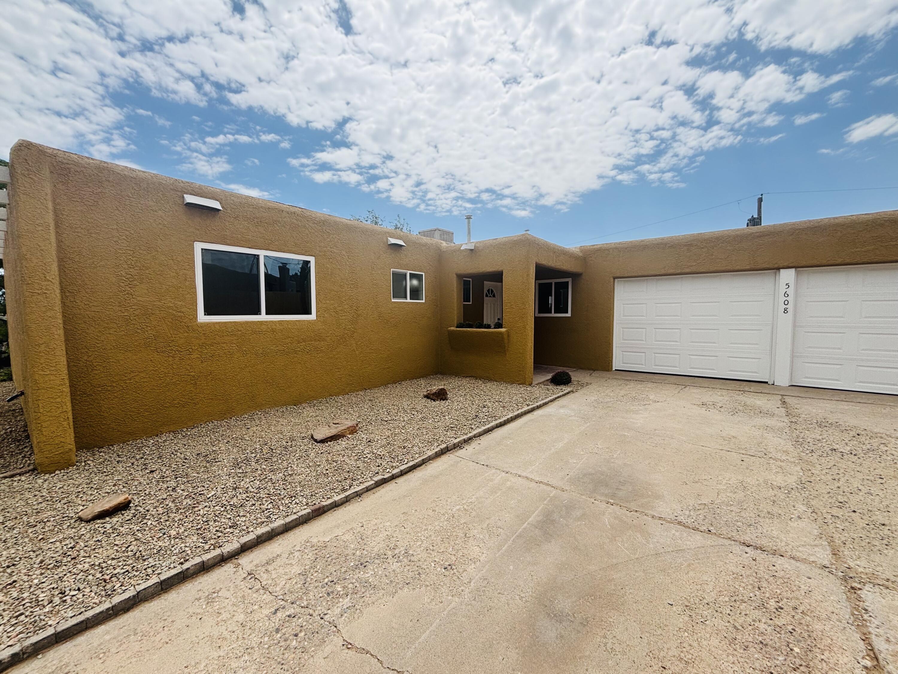 5608 DRAKE Avenue, Albuquerque NM 87114