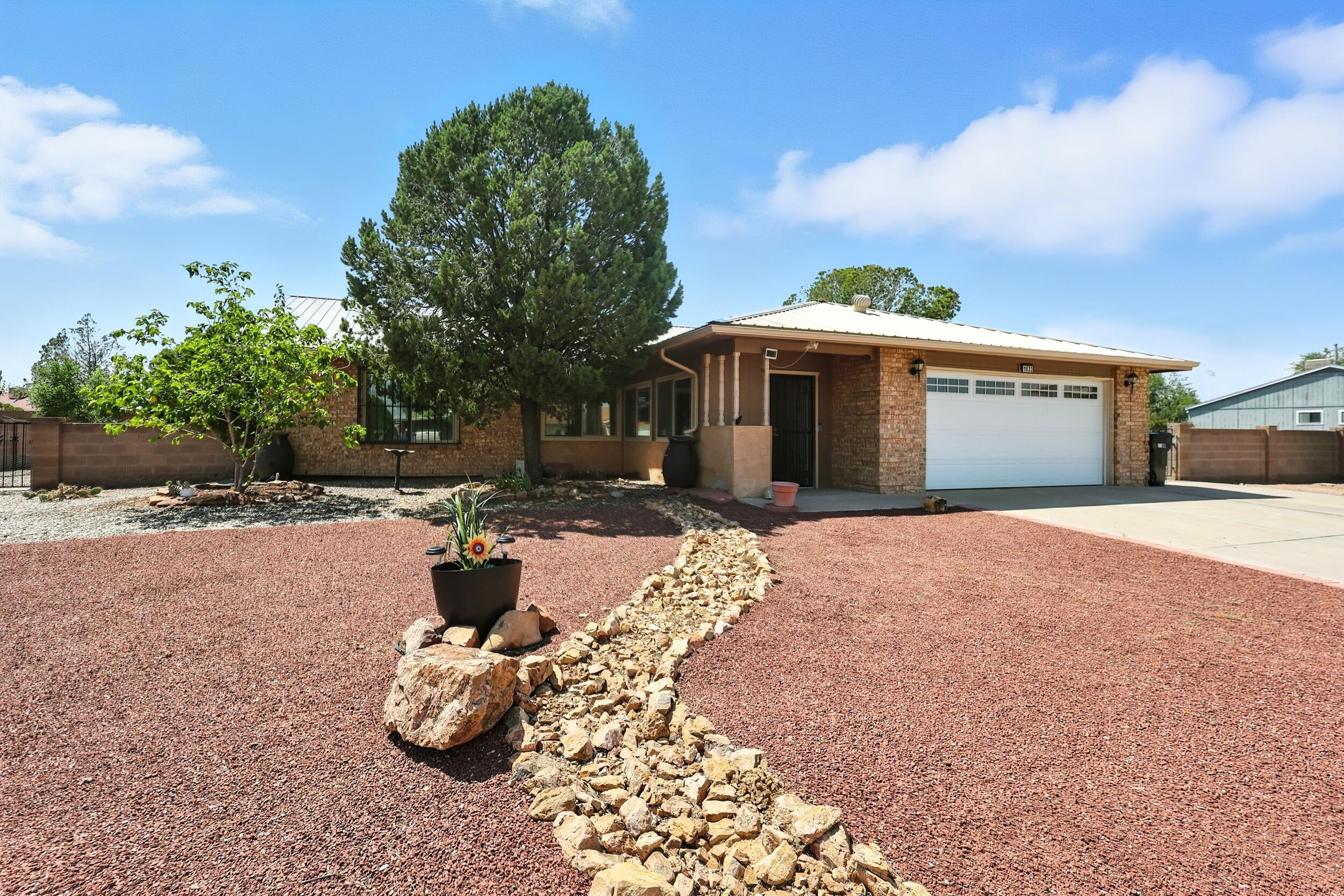 1833 CLEARWATER Loop, Rio Rancho NM 87144