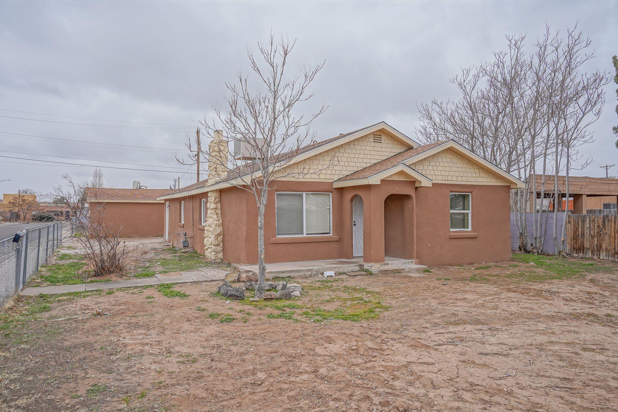902 Aztec Road, Albuquerque NM 87107