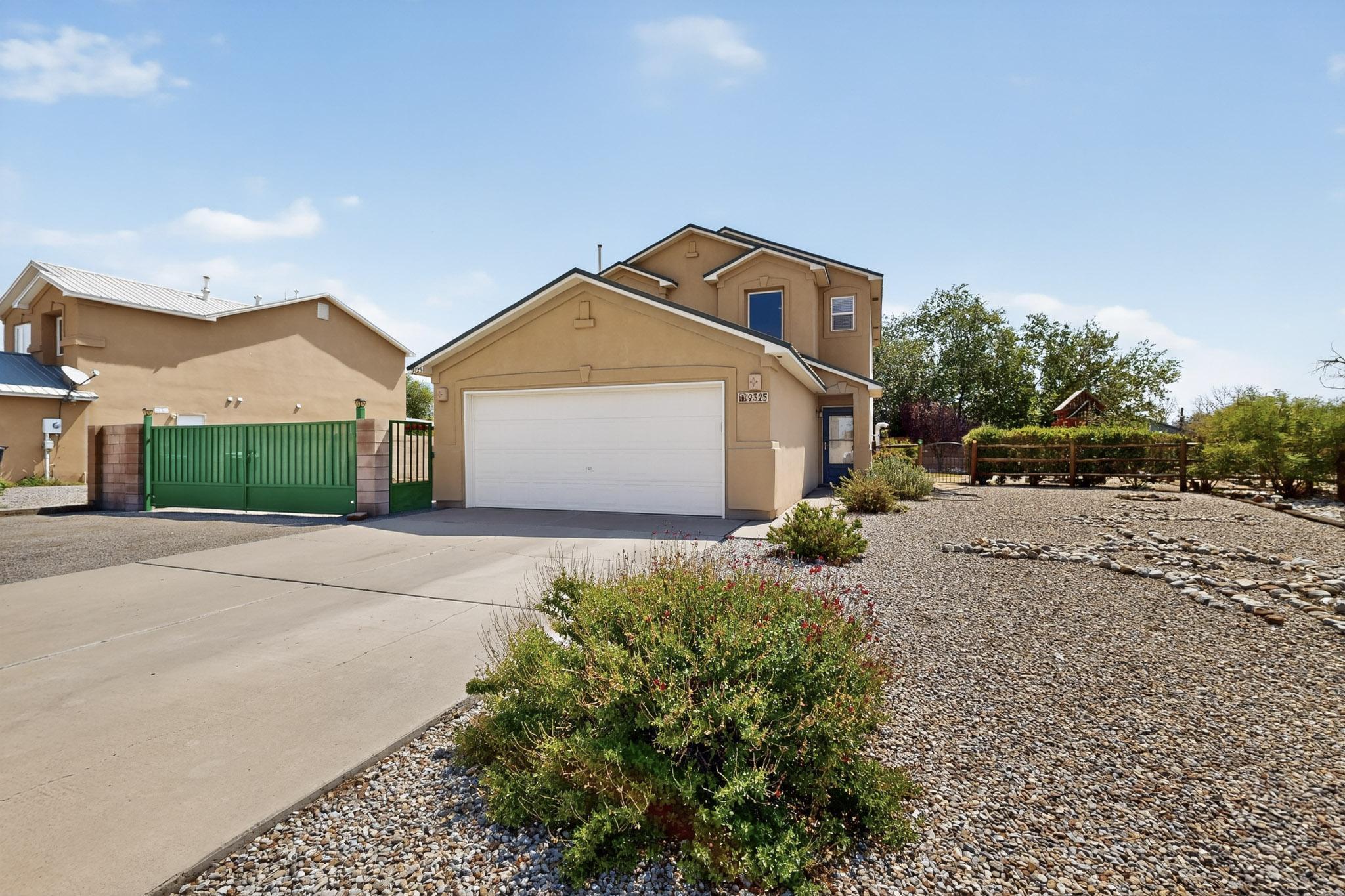 9325 VISTA CLARA Loop, Albuquerque NM 87114