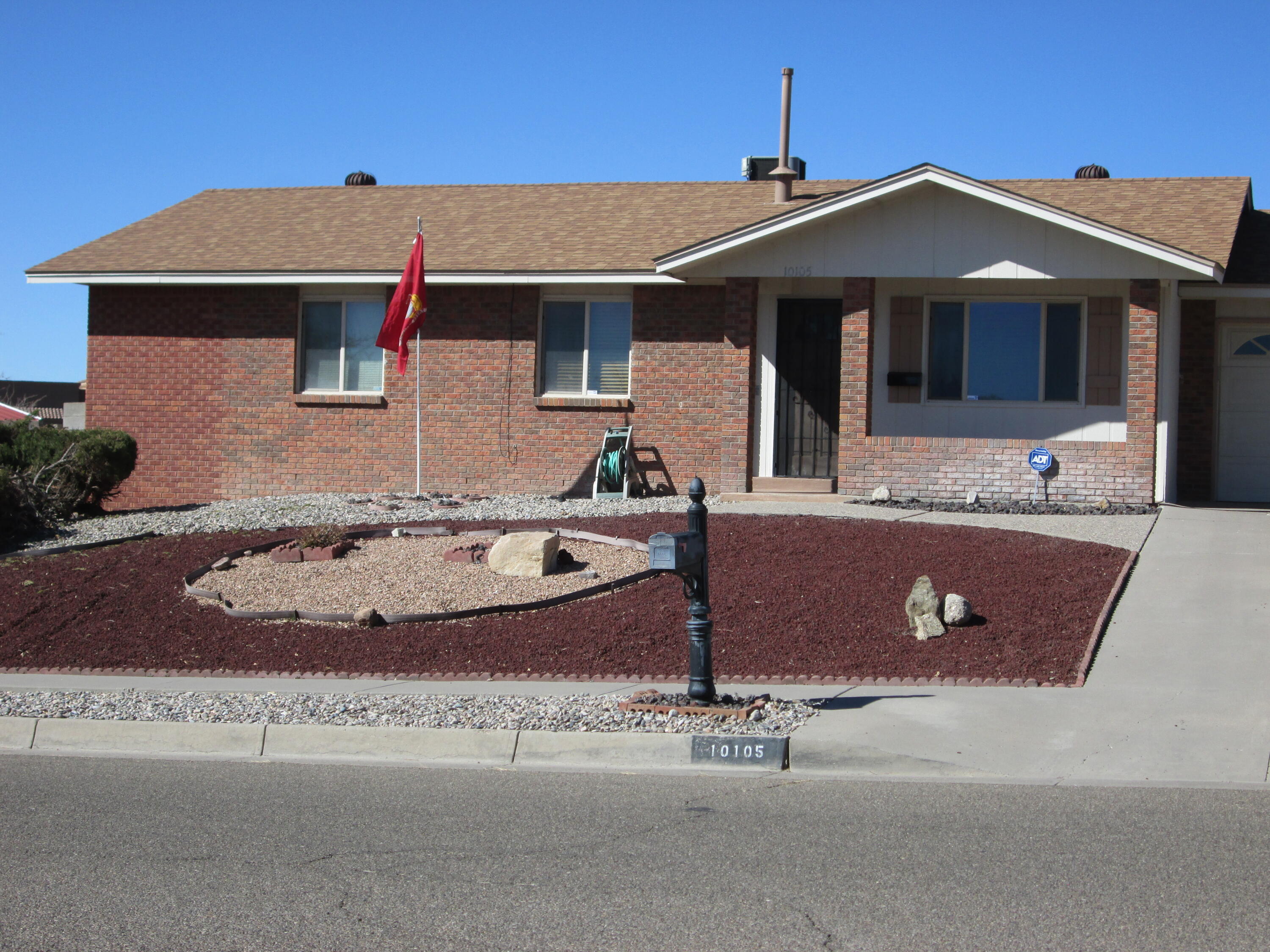 10105 MALAGUENA Lane, Albuquerque NM 87111
