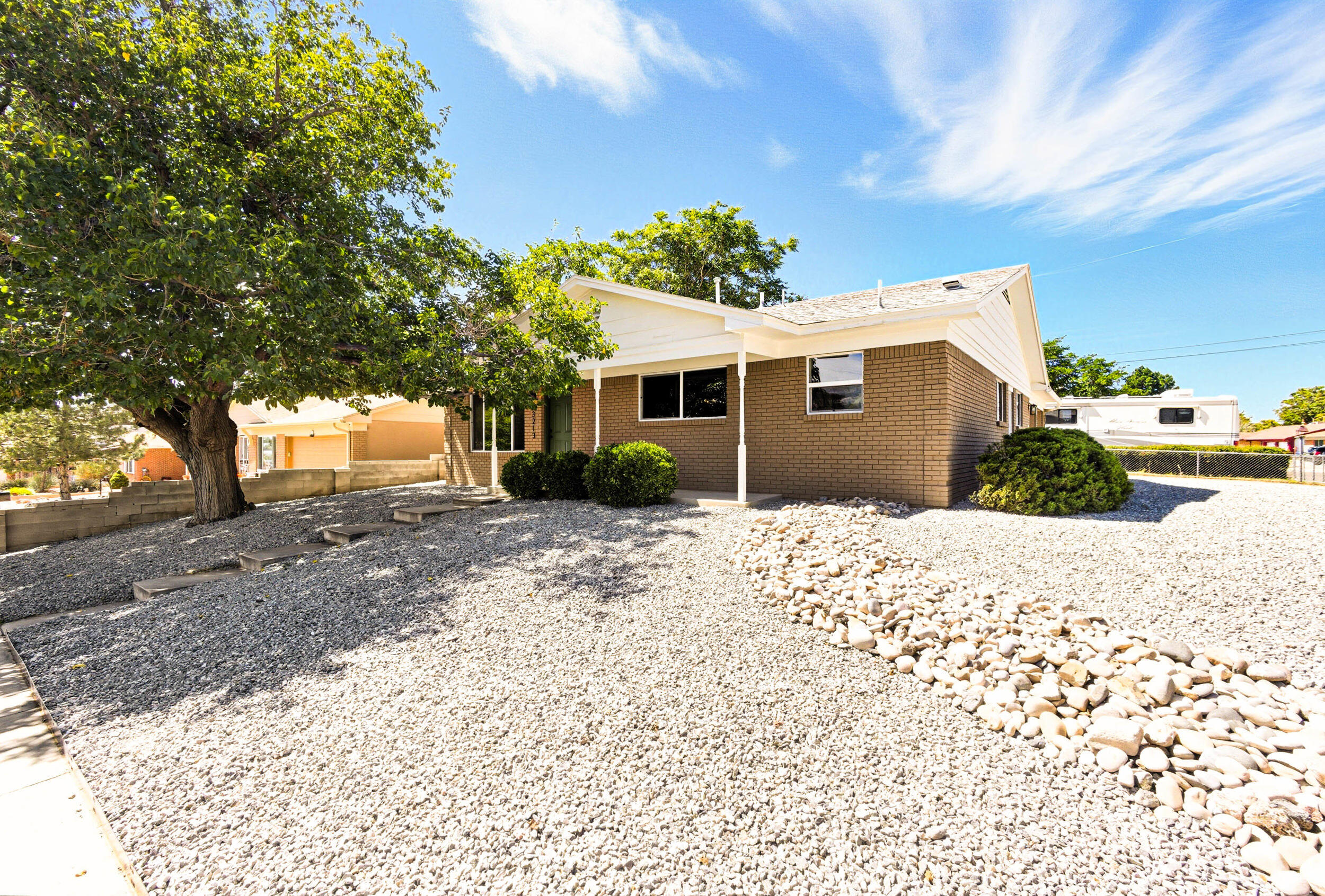 3213 BAHAMA Street, Albuquerque NM 87111