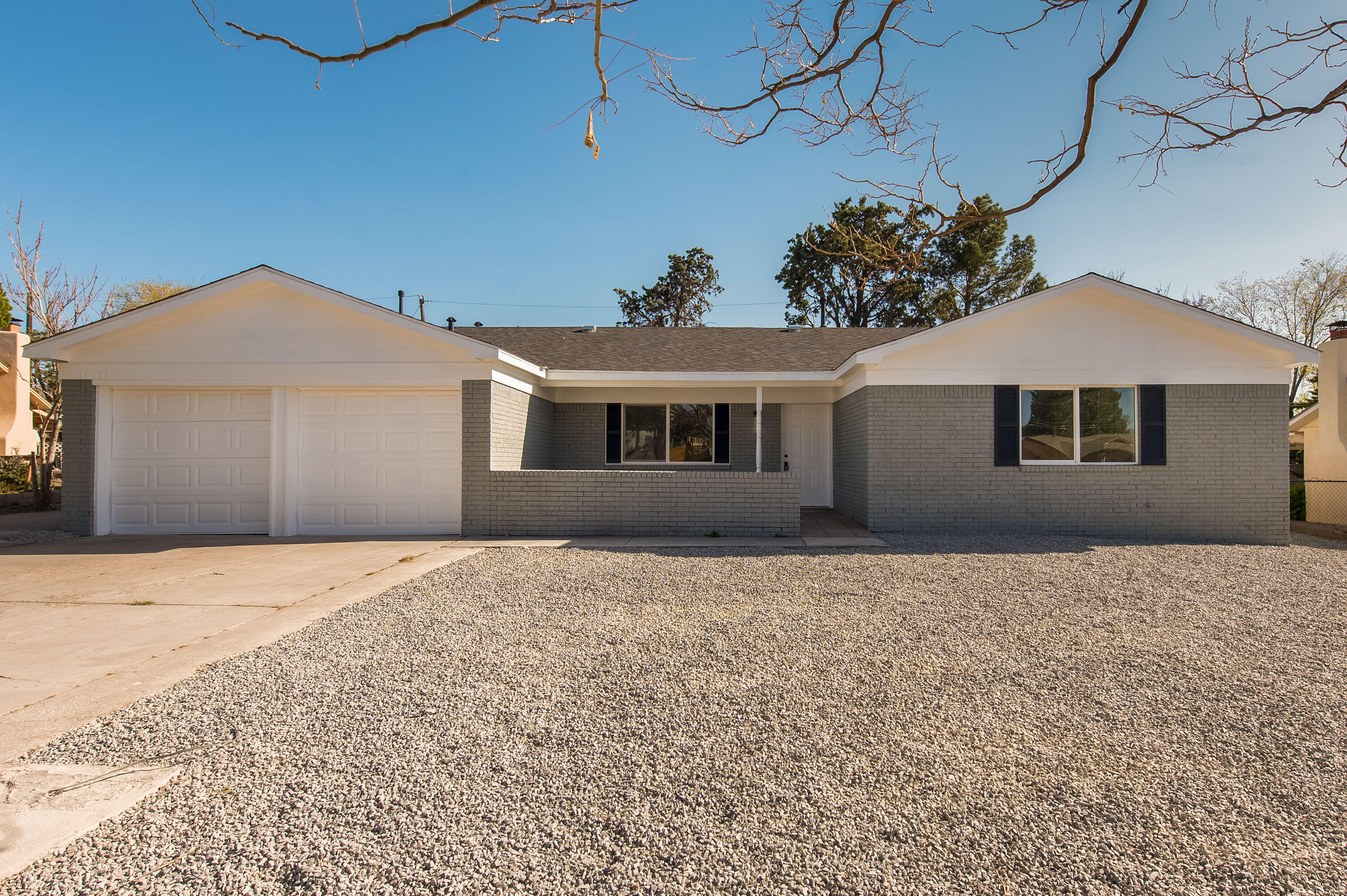 12008 GOLDEN GATE Avenue, Albuquerque NM 87111
