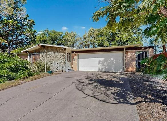 11501 GOLDEN GATE Avenue, Albuquerque NM 87111