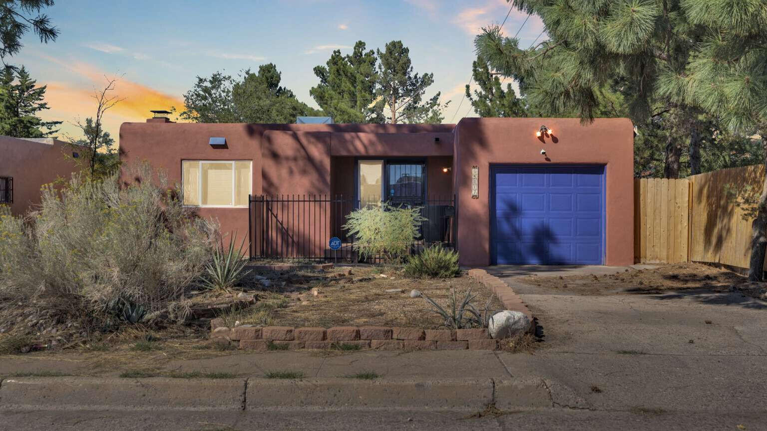5017 INSPIRATION Drive, Albuquerque NM 87108