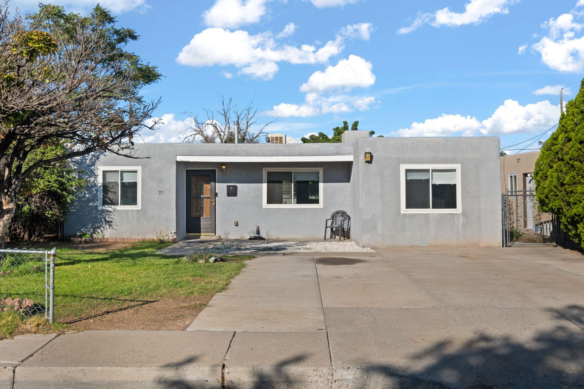 217 ESPEJO Street, Albuquerque NM 87123