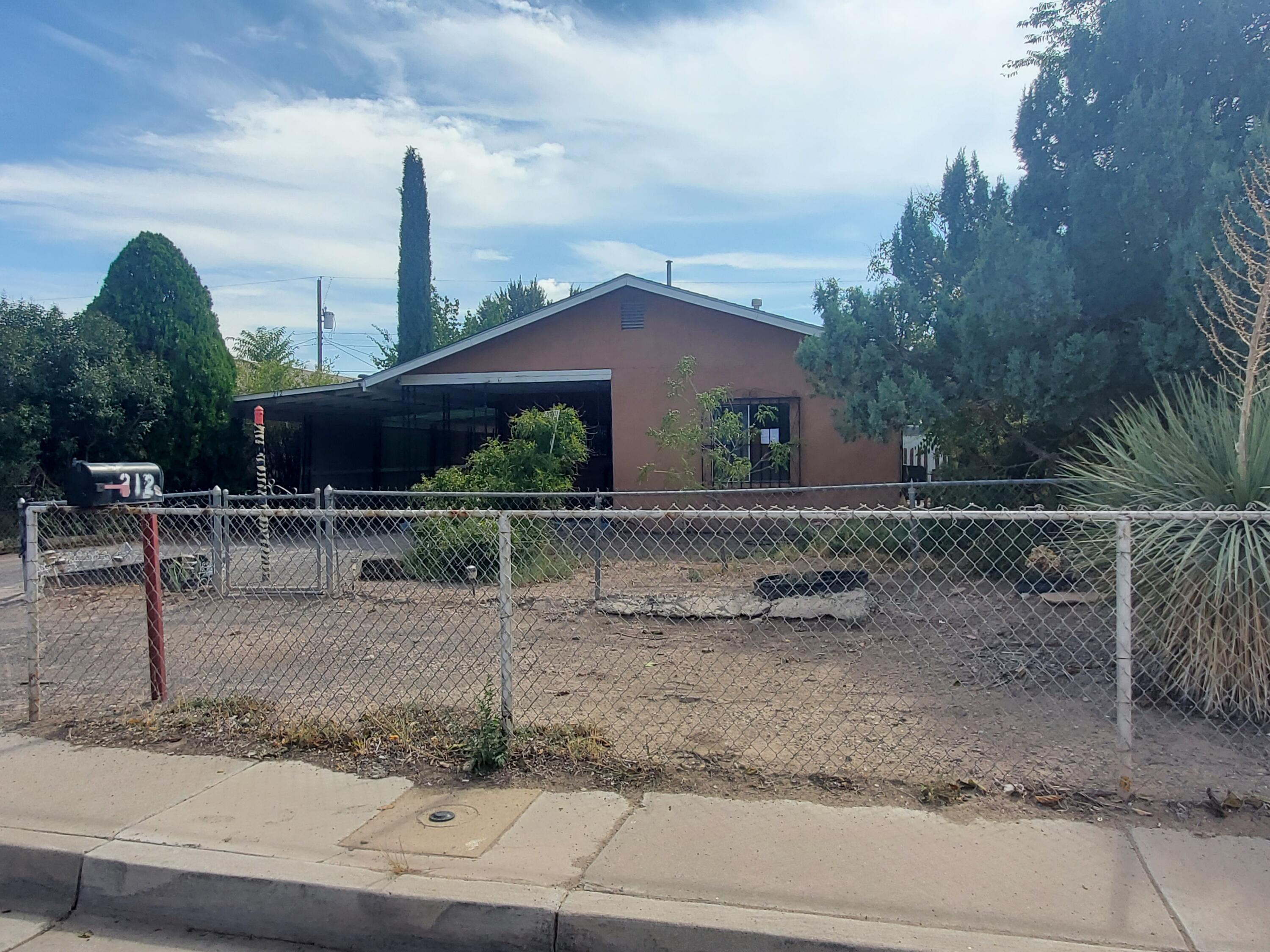 212 Bethel Avenue, Albuquerque NM 87102