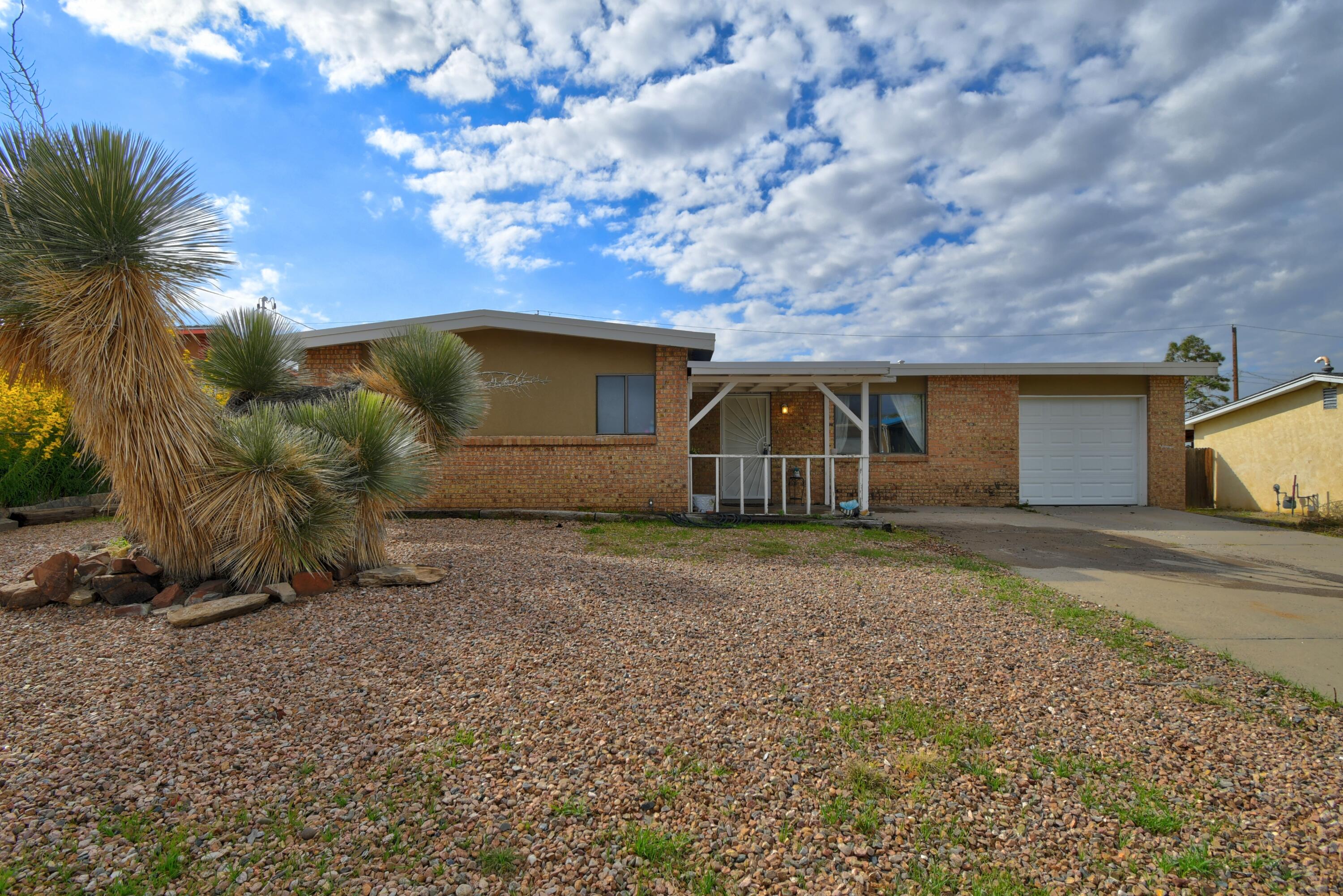 12520 Conejo Road, Albuquerque NM 87123