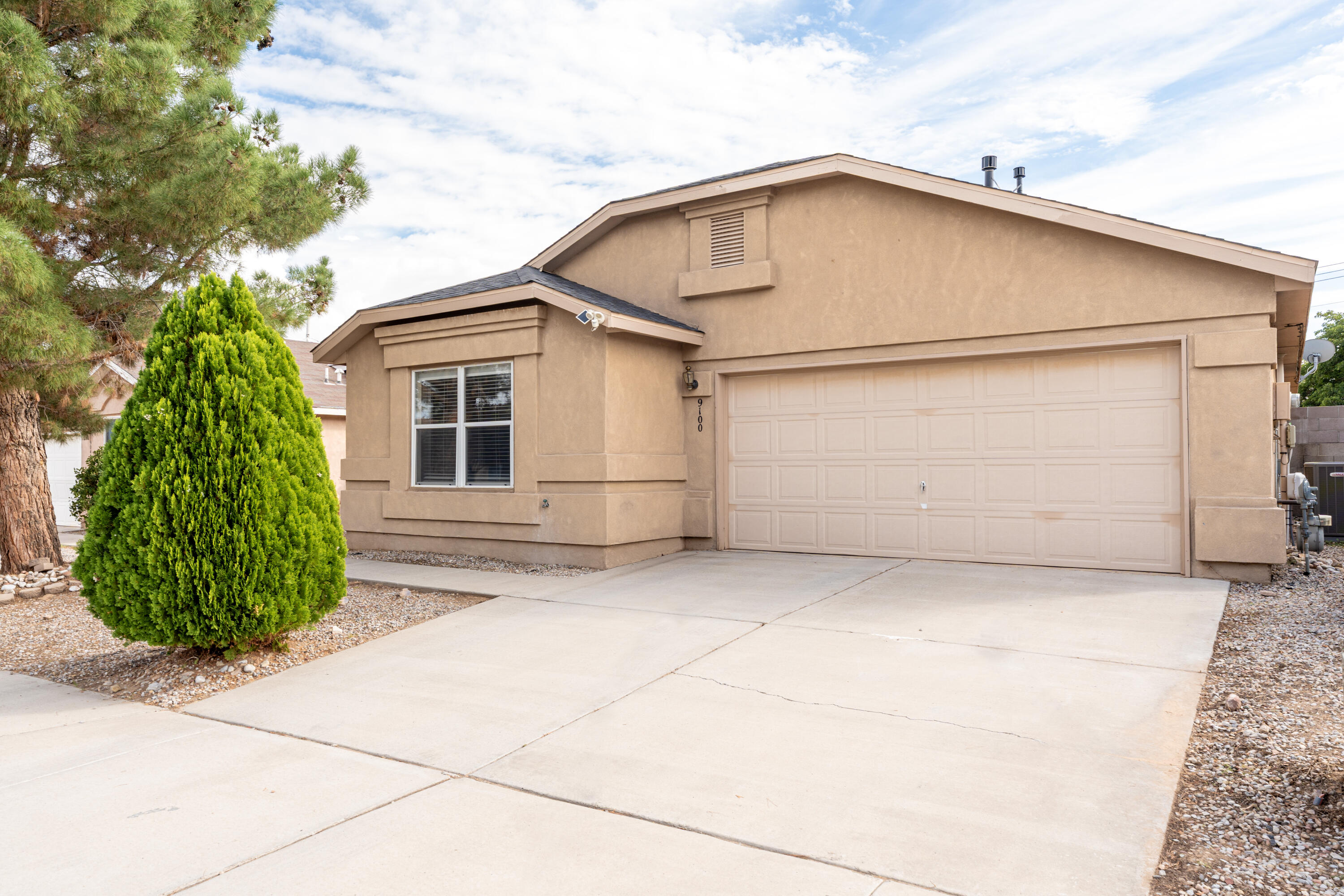 9100 Schooner Road, Albuquerque NM 87121