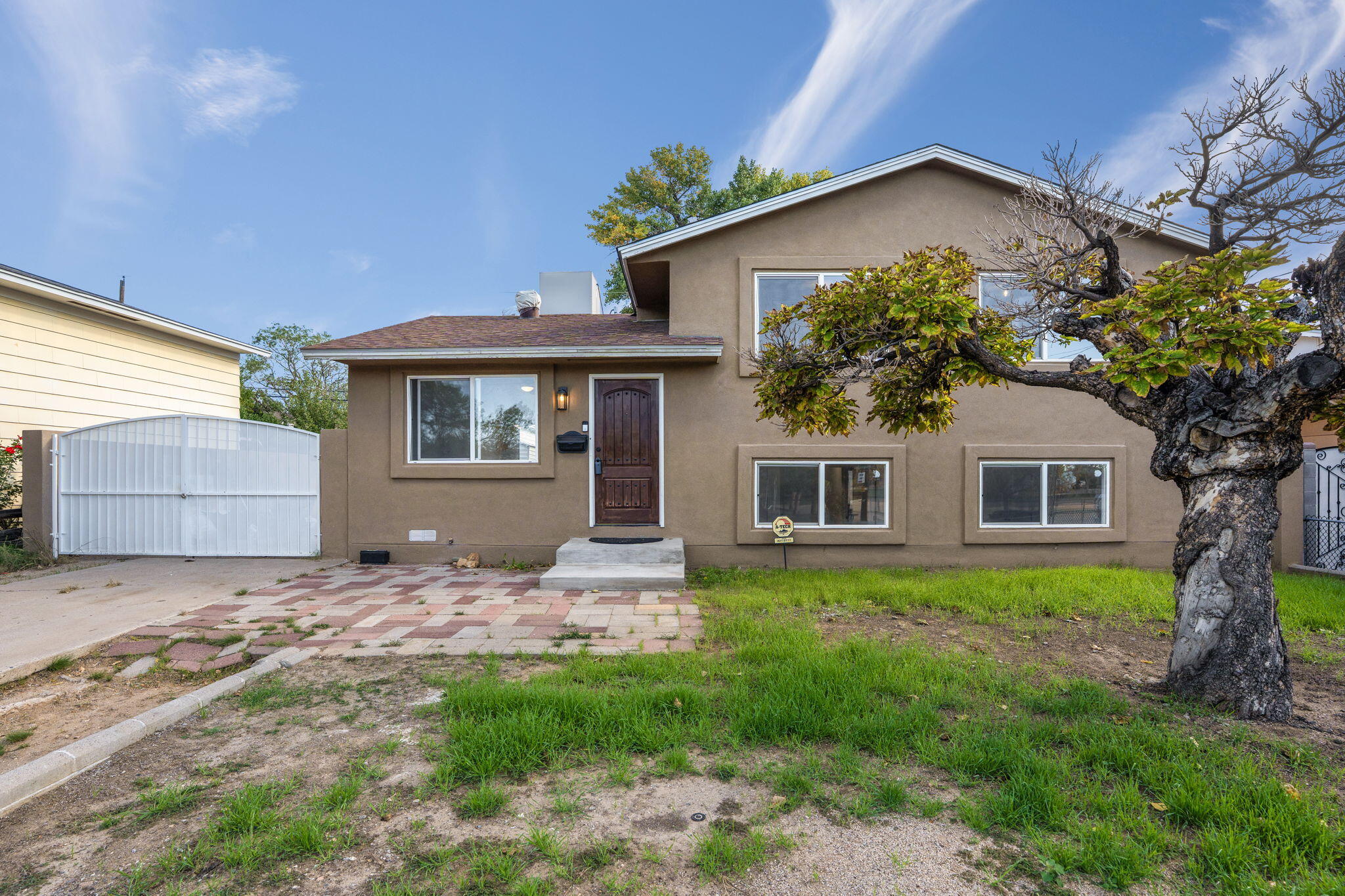 10708 Lexington Avenue, Albuquerque NM 87112