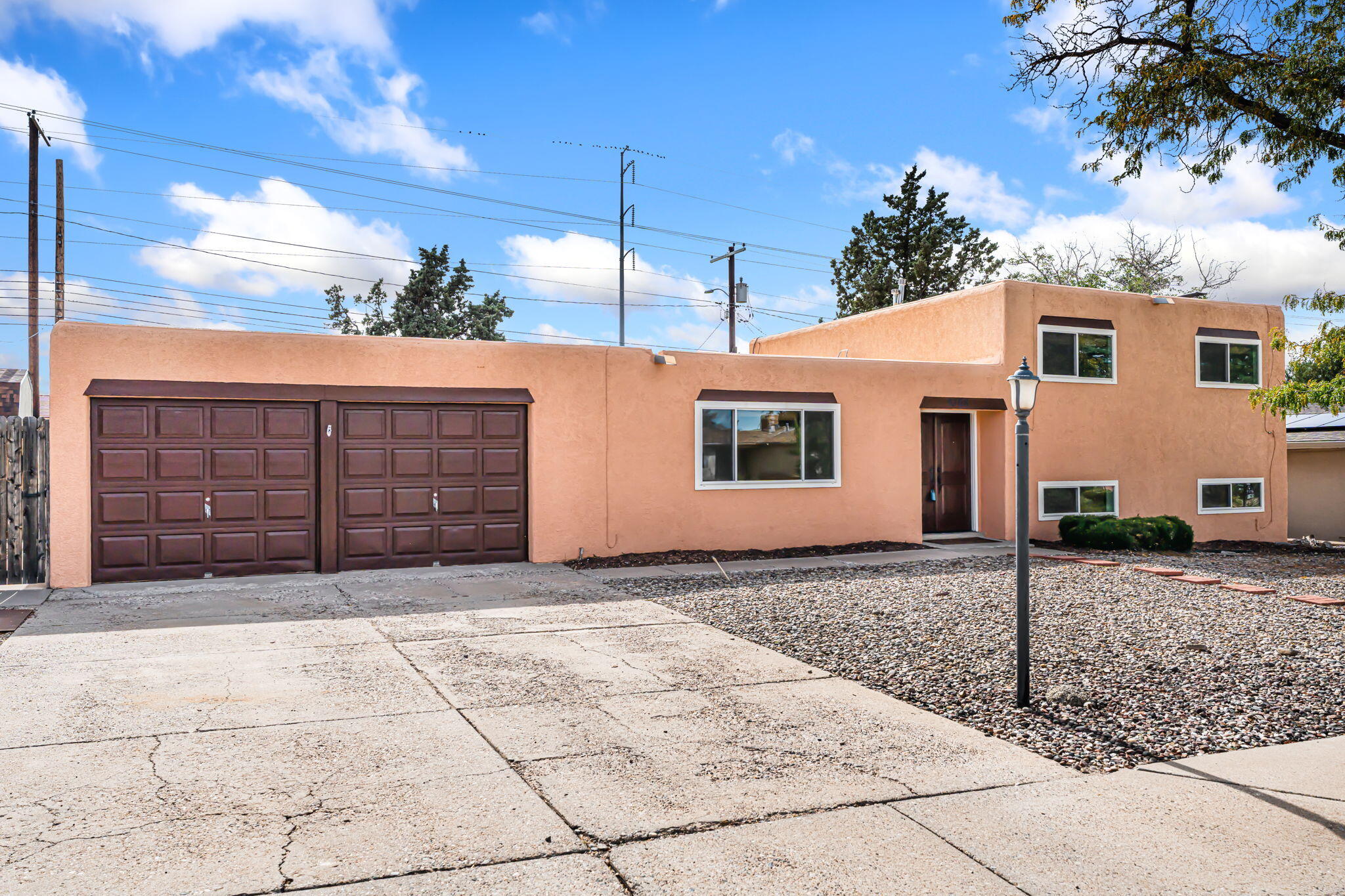 9308 Las Calabazillas Road, Albuquerque NM 87111