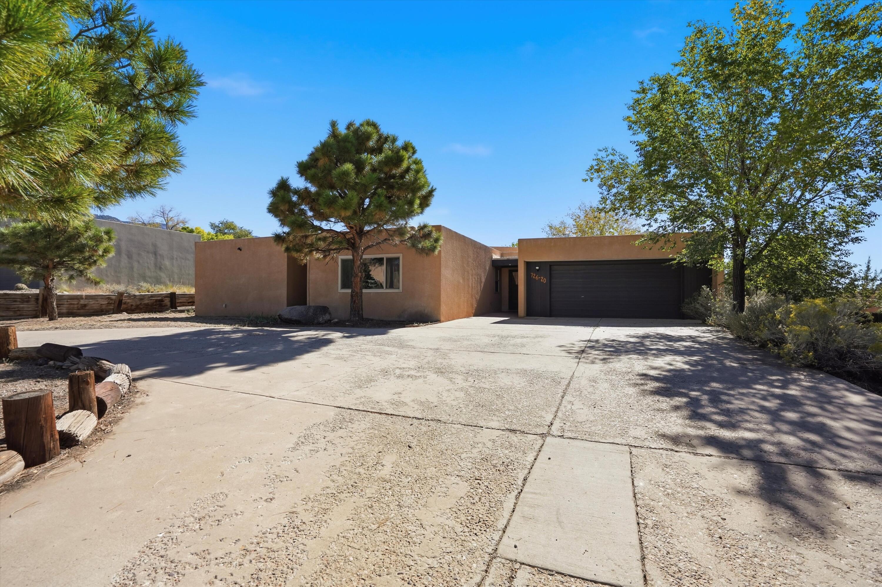 726 Tramway Vista Drive Unit 20, Albuquerque NM 87122