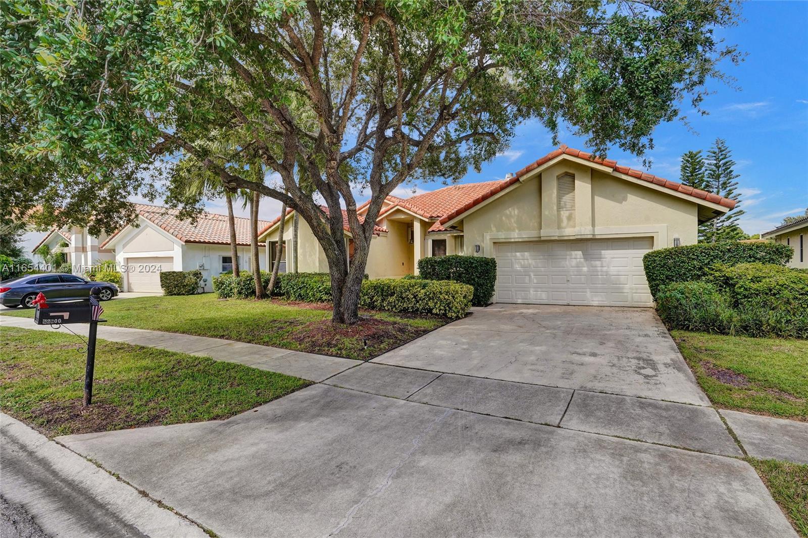 22200 Cranbrook Rd, Boca Raton FL 33428