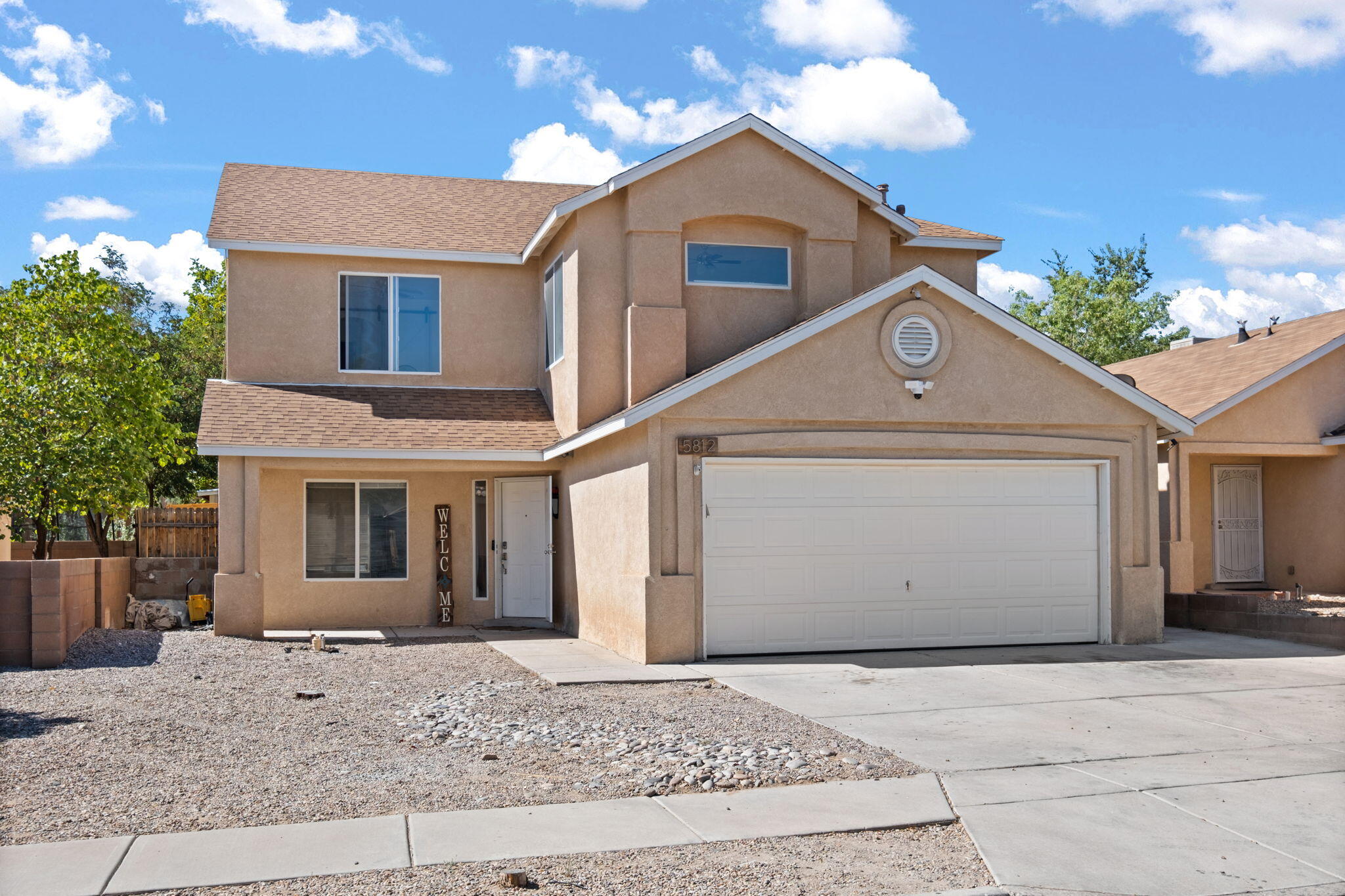 5812 Night Shadow Avenue, Albuquerque NM 87114