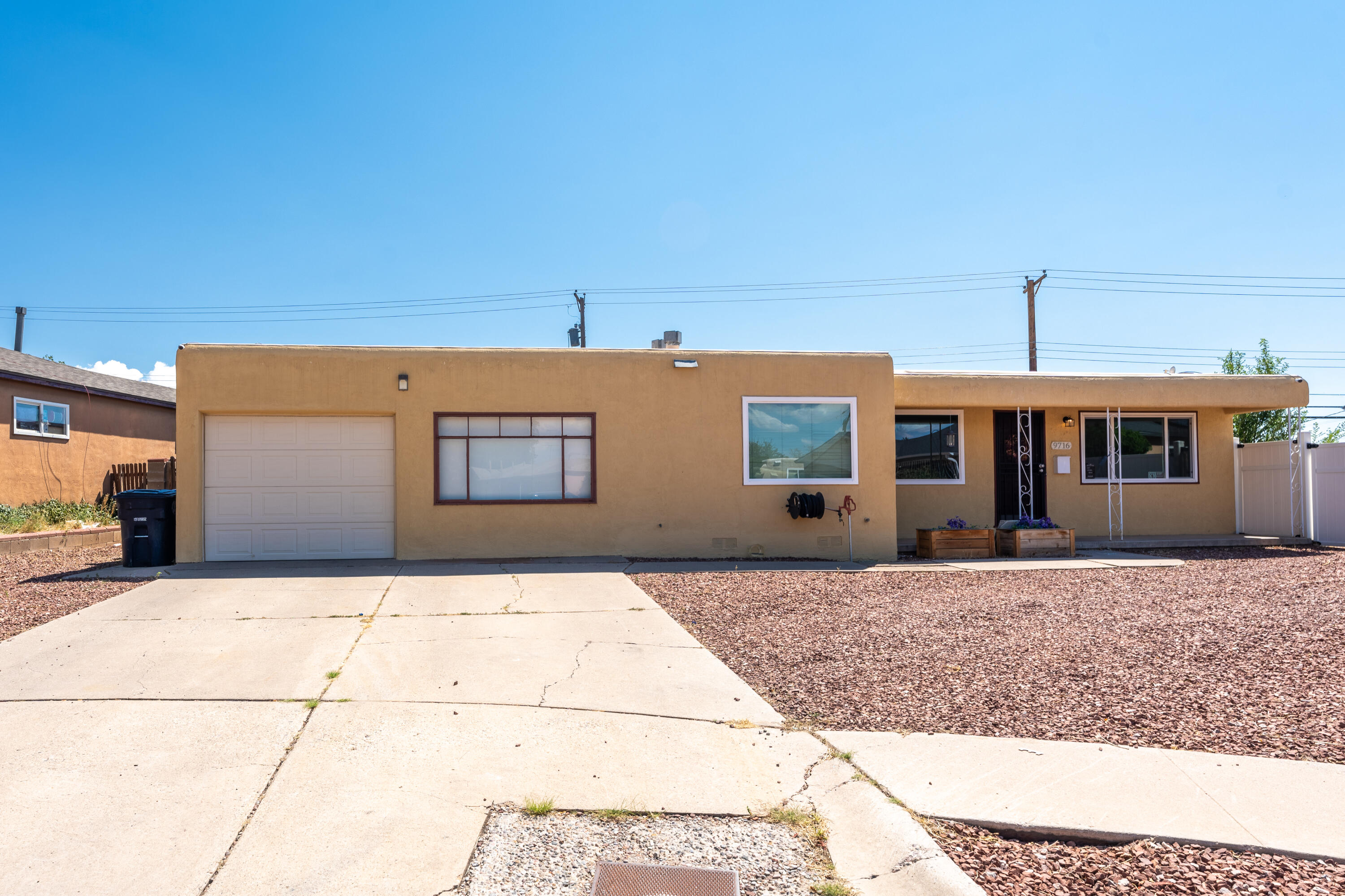 9716 AZTEC Road, Albuquerque NM 87111