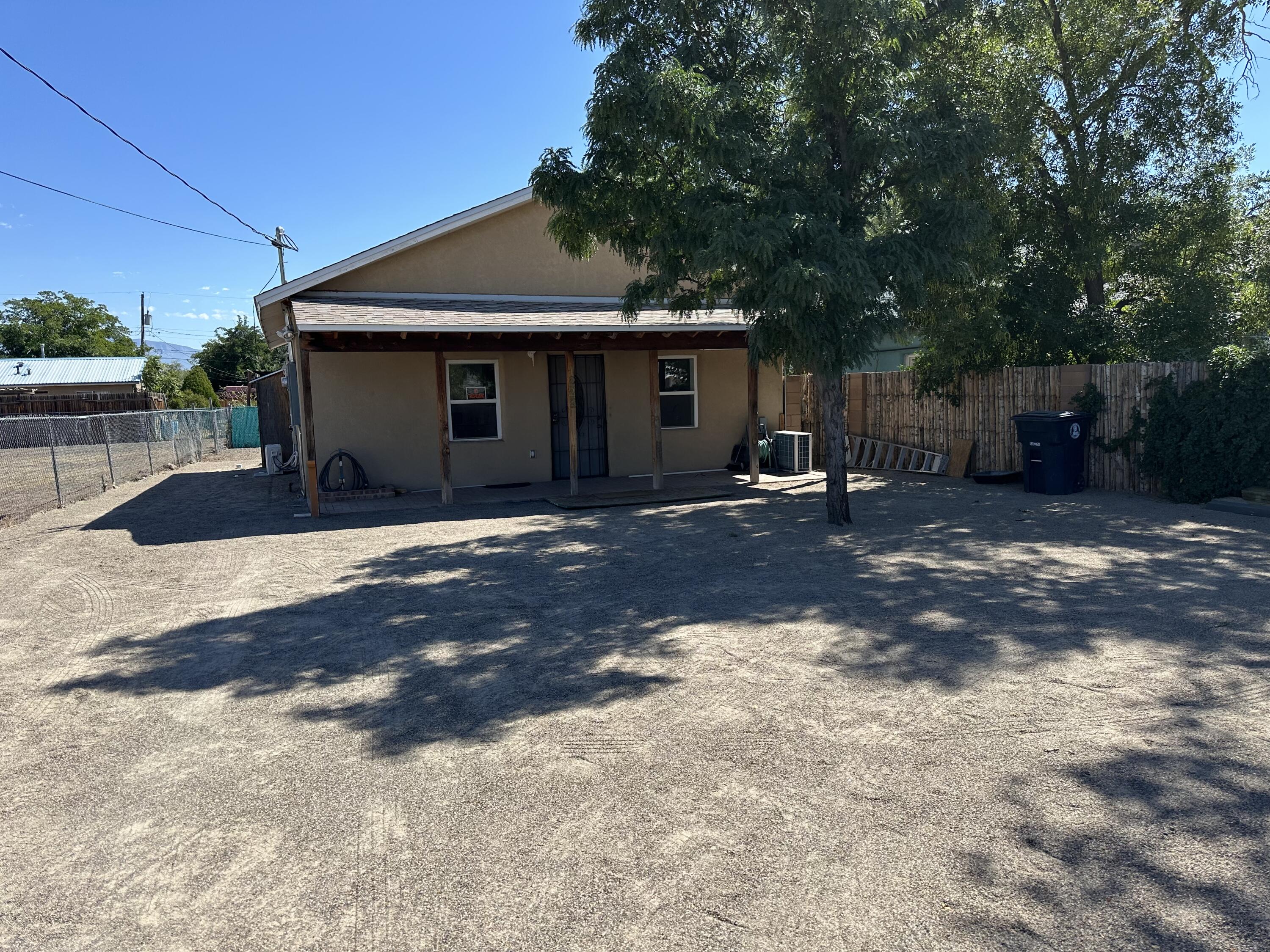 1222 12TH Street, Albuquerque NM 87104