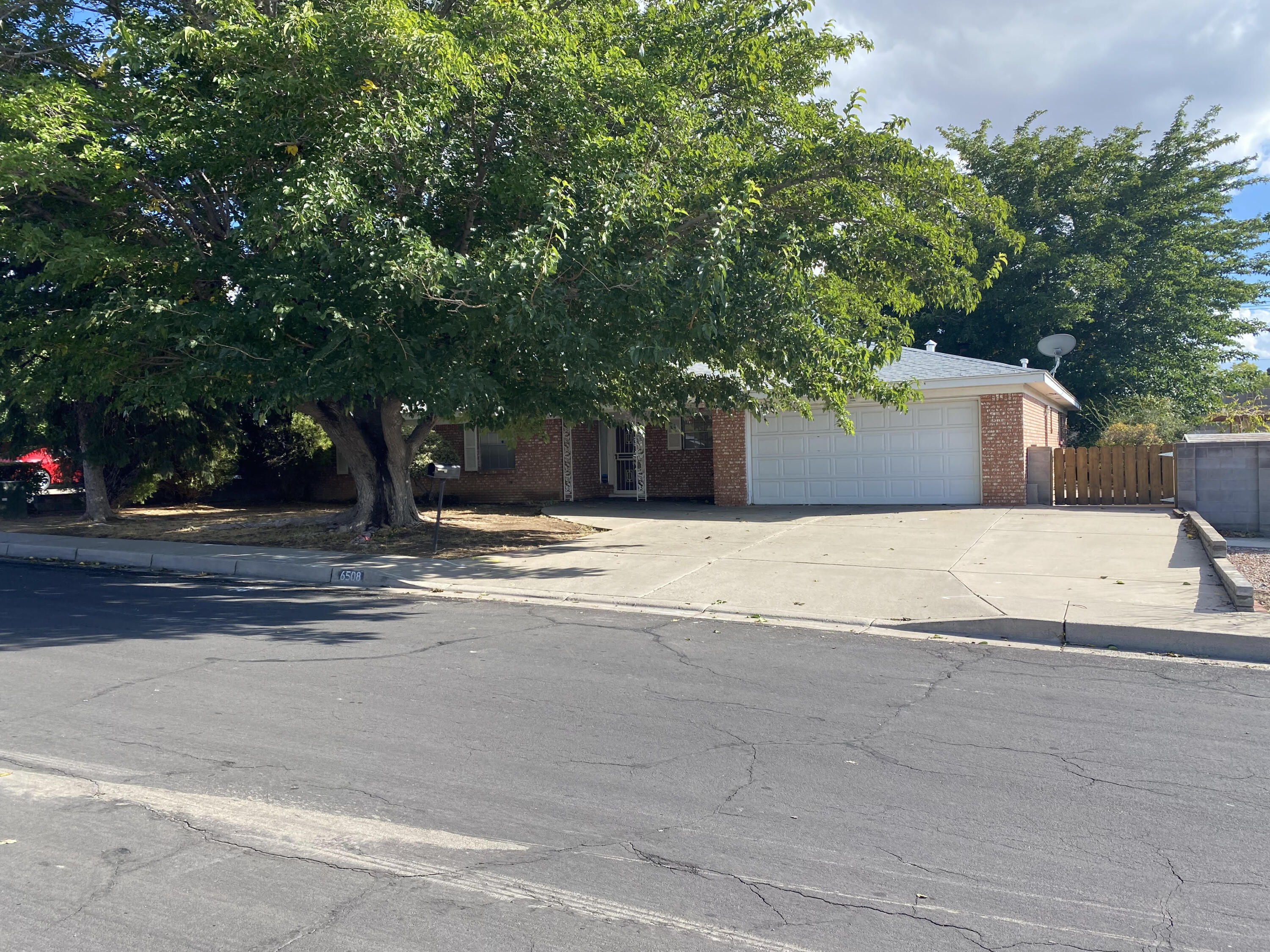 6508 BAKER Avenue, Albuquerque NM 87109