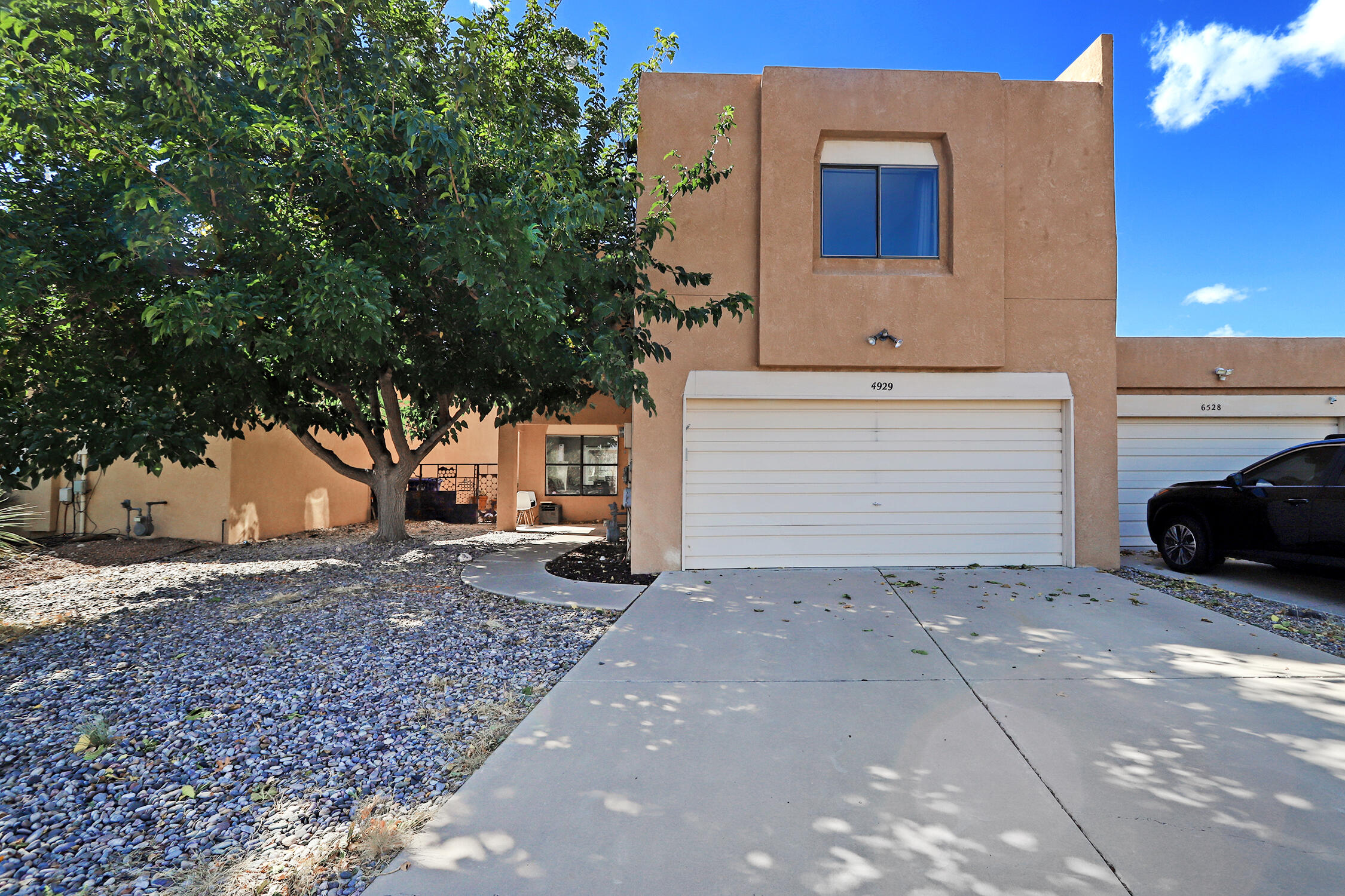 4929 Bond Court, Albuquerque NM 87120