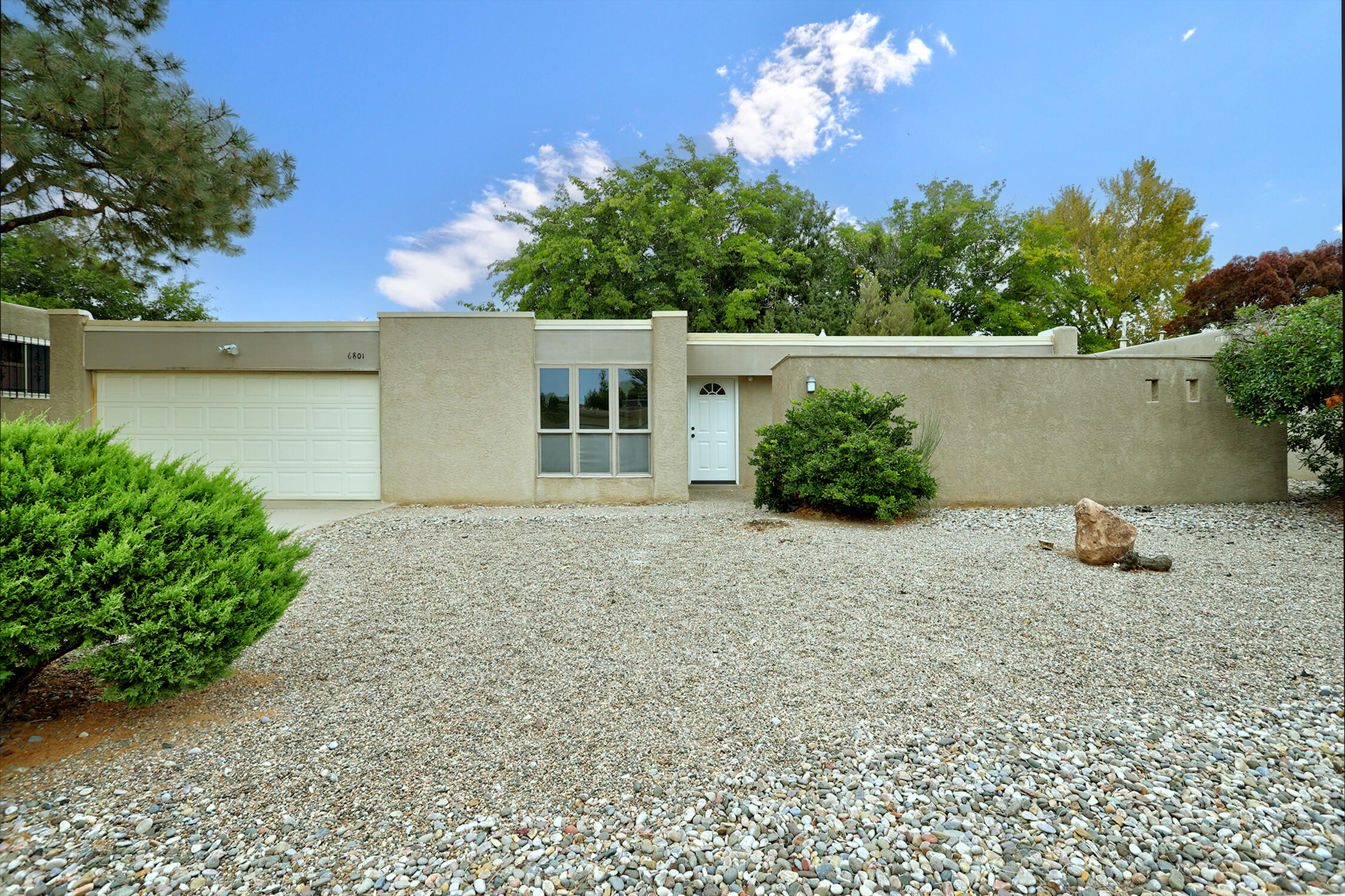 6801 BAKER Avenue, Albuquerque NM 87109