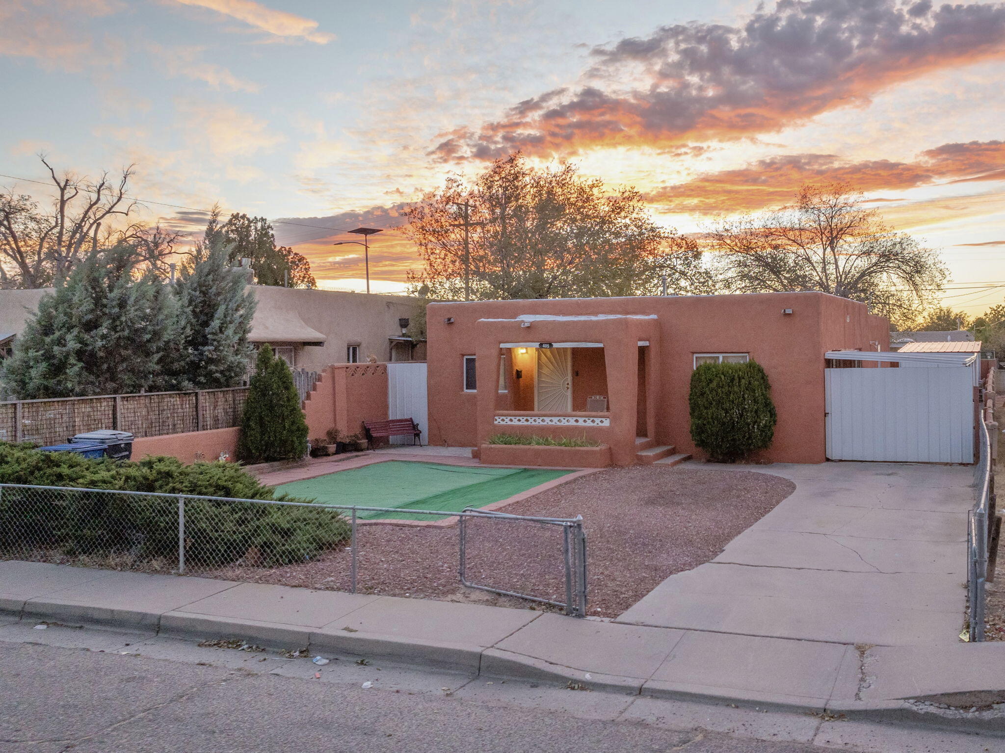 405 RHODE ISLAND Street, Albuquerque NM 87108