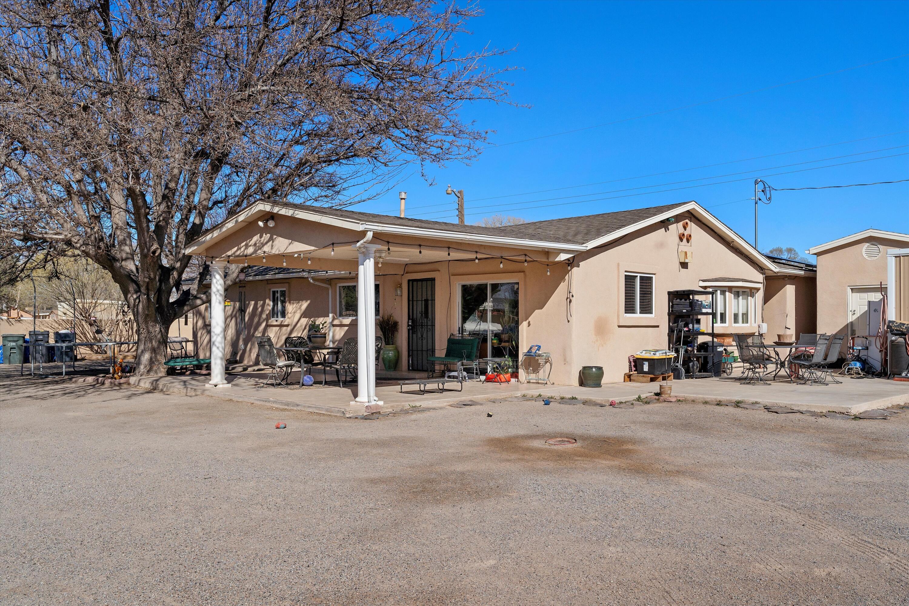 7126 CECILIA Drive, Albuquerque NM 87105