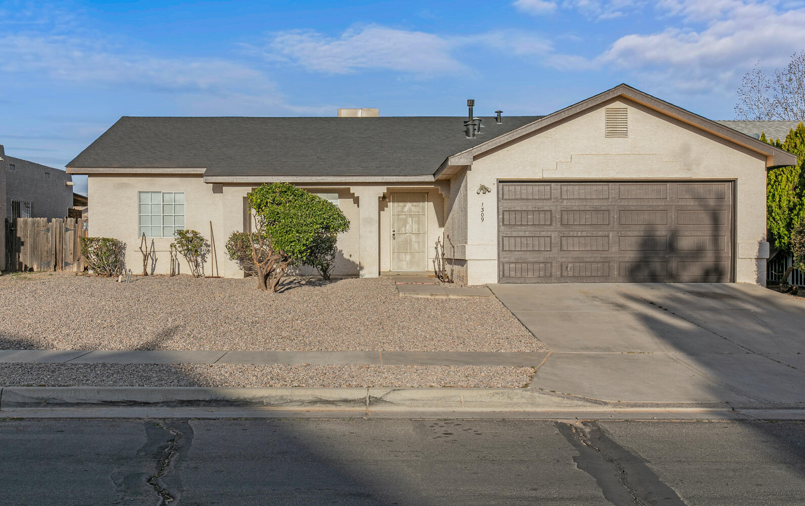 1309 QUARTZ Drive, Albuquerque NM 87121