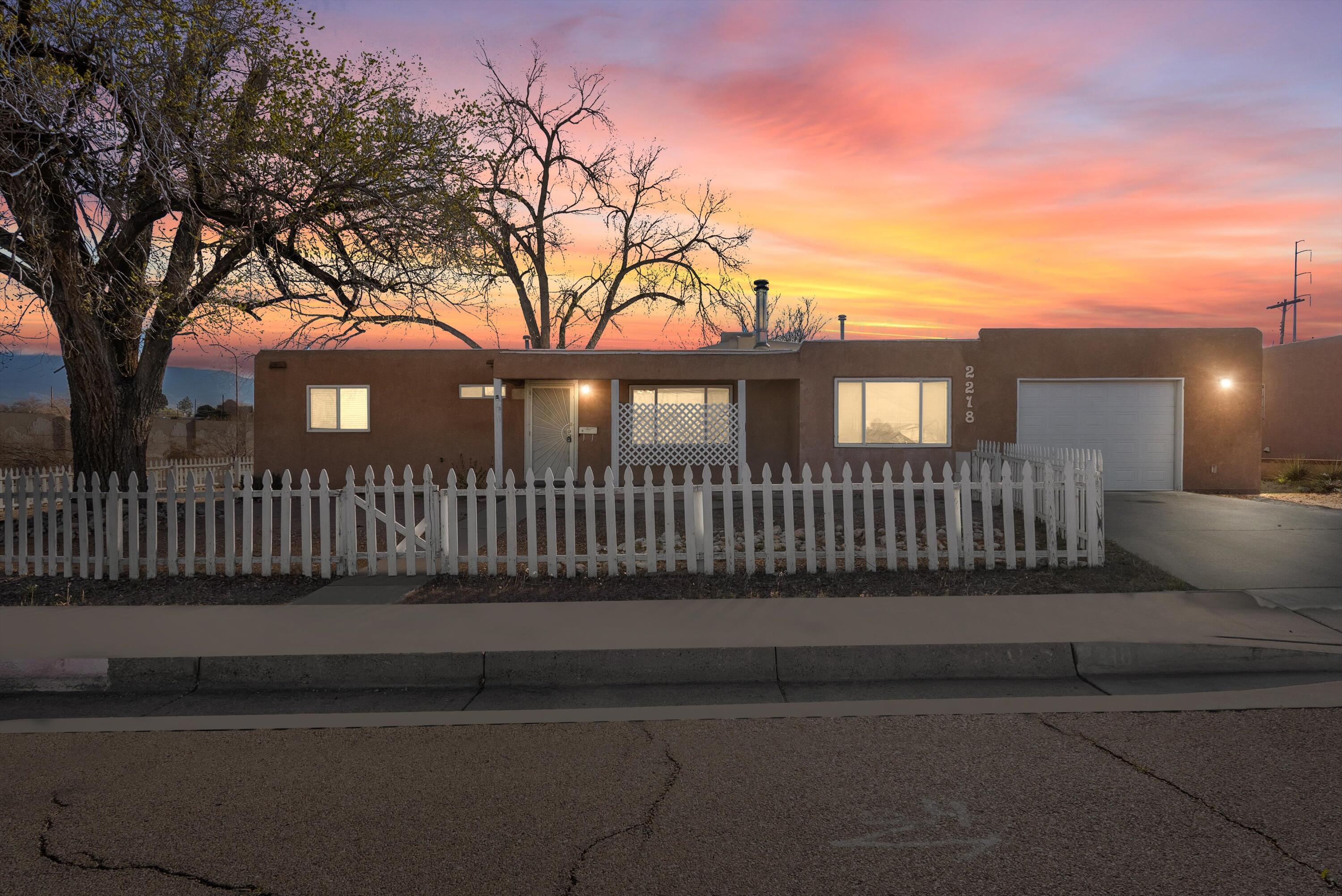 2218 Madeira Drive, Albuquerque NM 87110