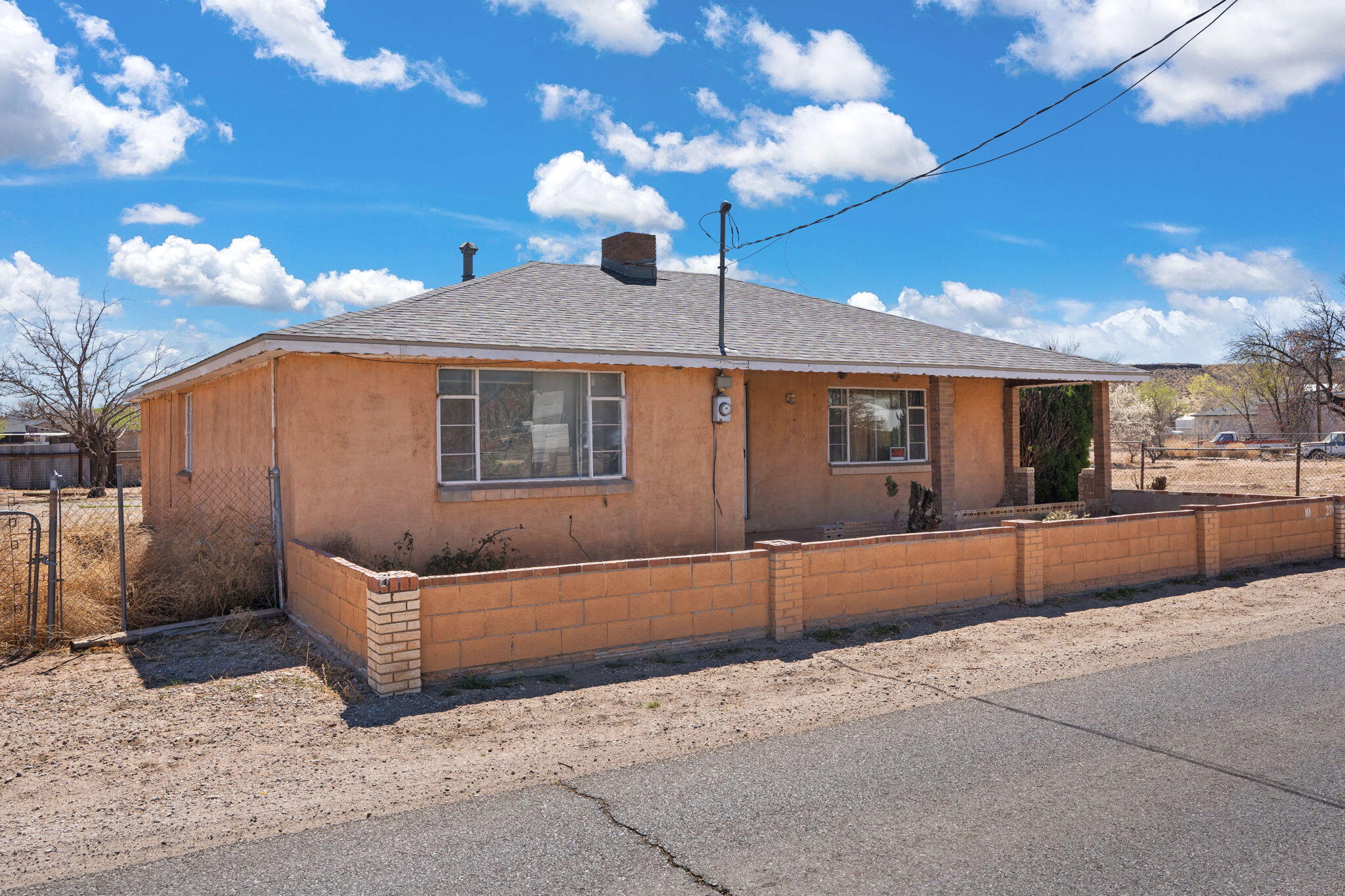 2700 MALPAIS Road, Albuquerque NM 87105
