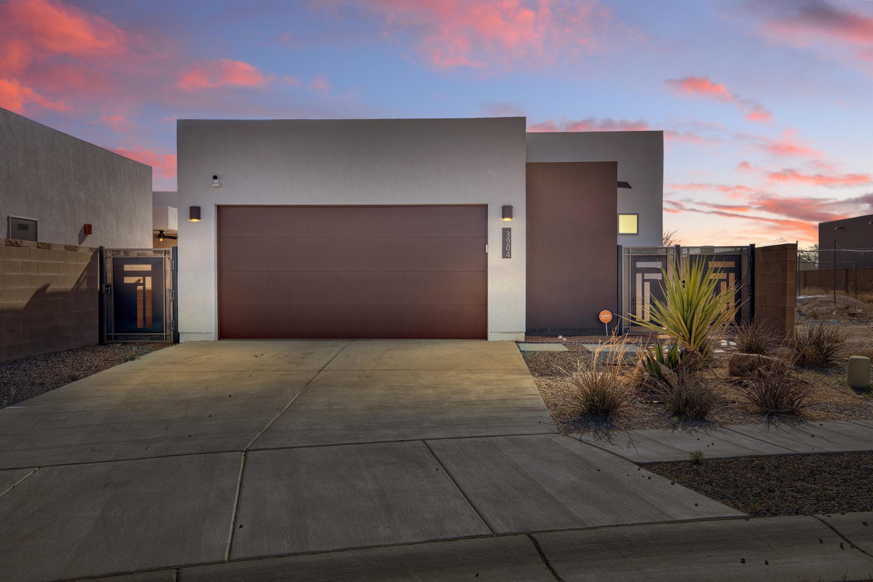 3904 TALLADO Street, Albuquerque NM 87120