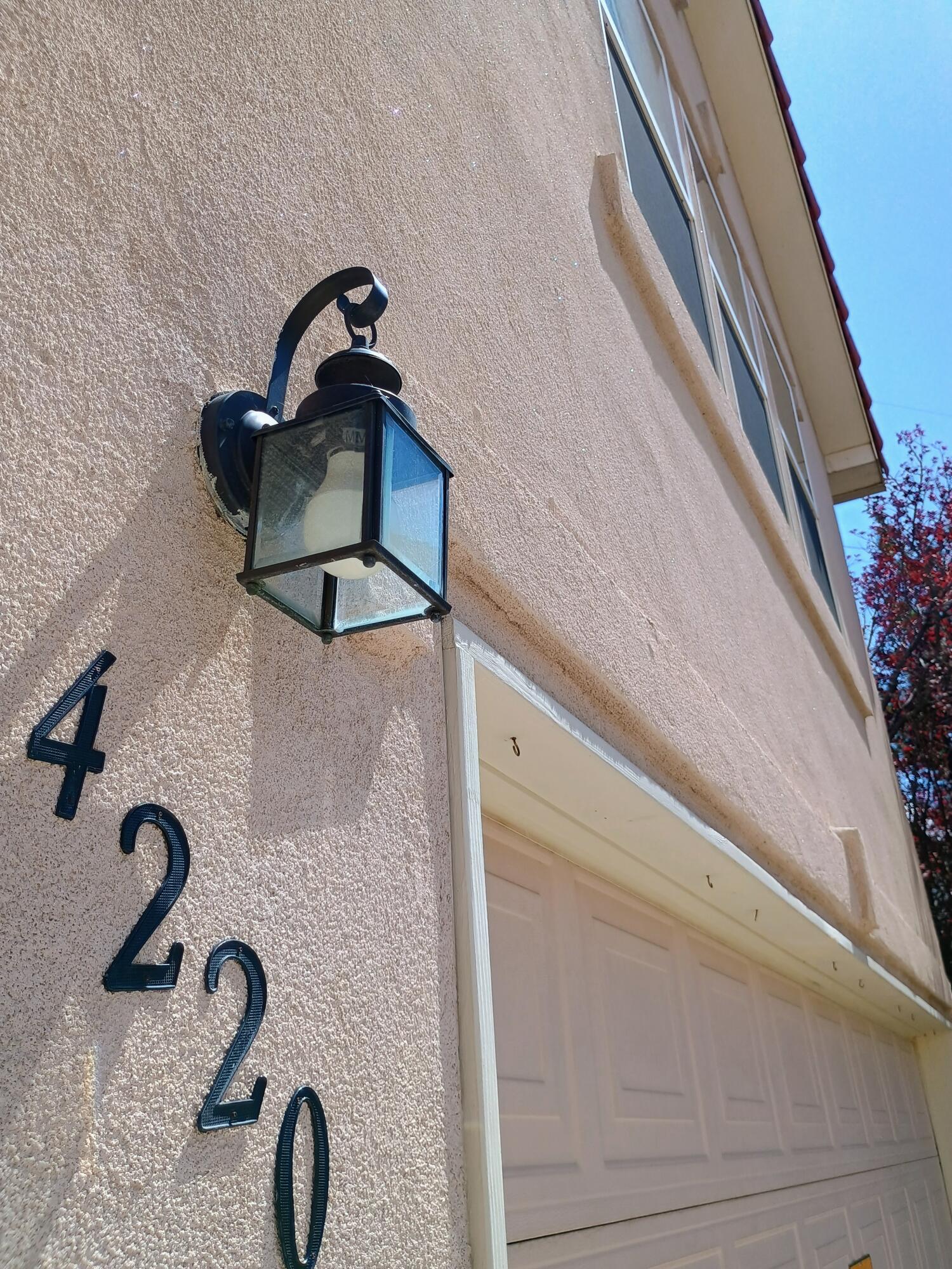 4220 ALTURA MESA Lane, Albuquerque NM 87110