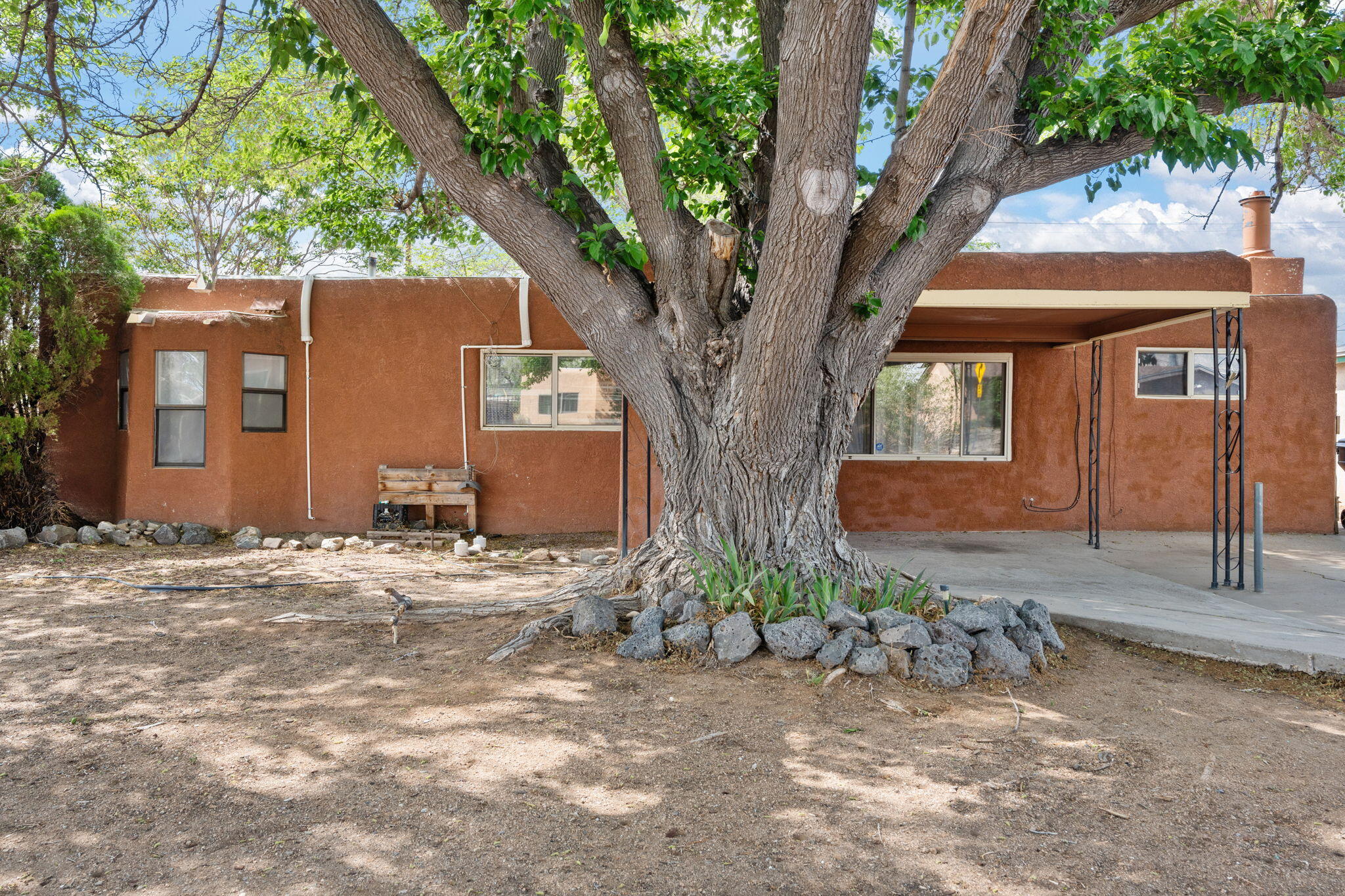 1409 GLORIETA Street, Albuquerque NM 87112