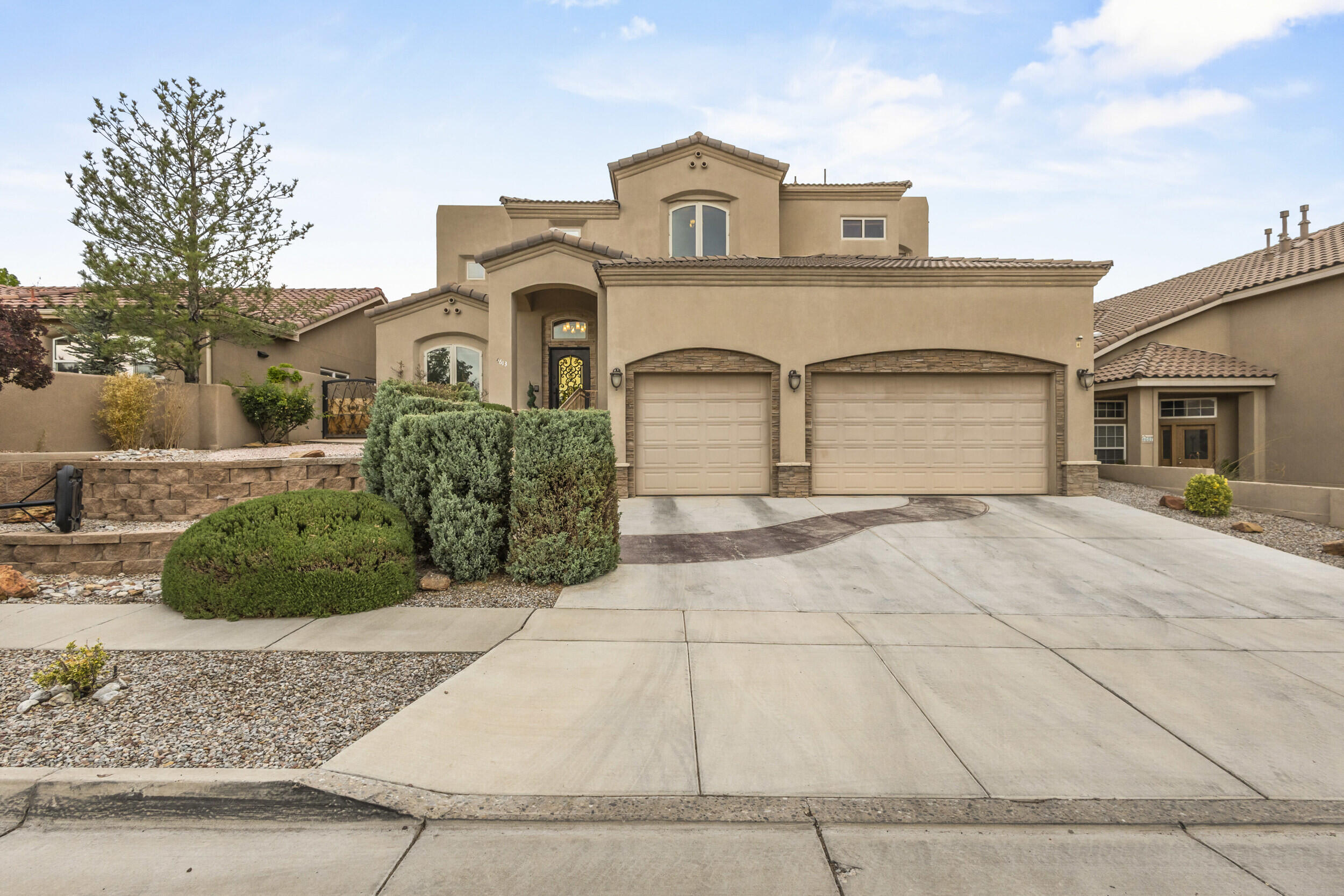 4613 CROYDEN Avenue, Albuquerque NM 87114