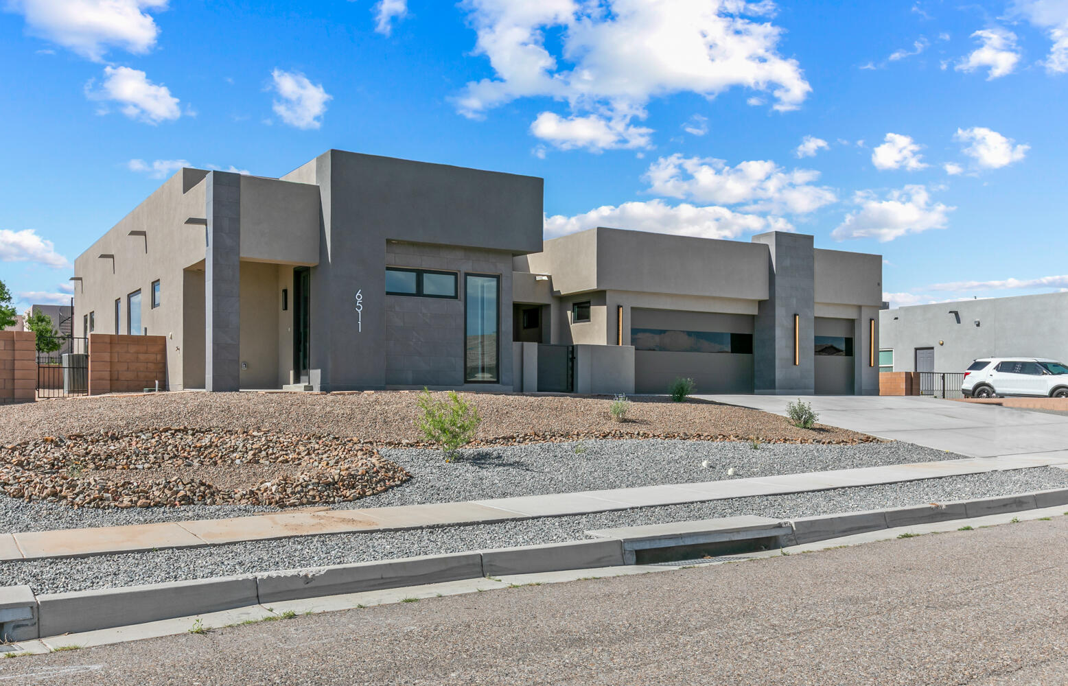 6511 VISTA DEL PRADO, Albuquerque NM 87120