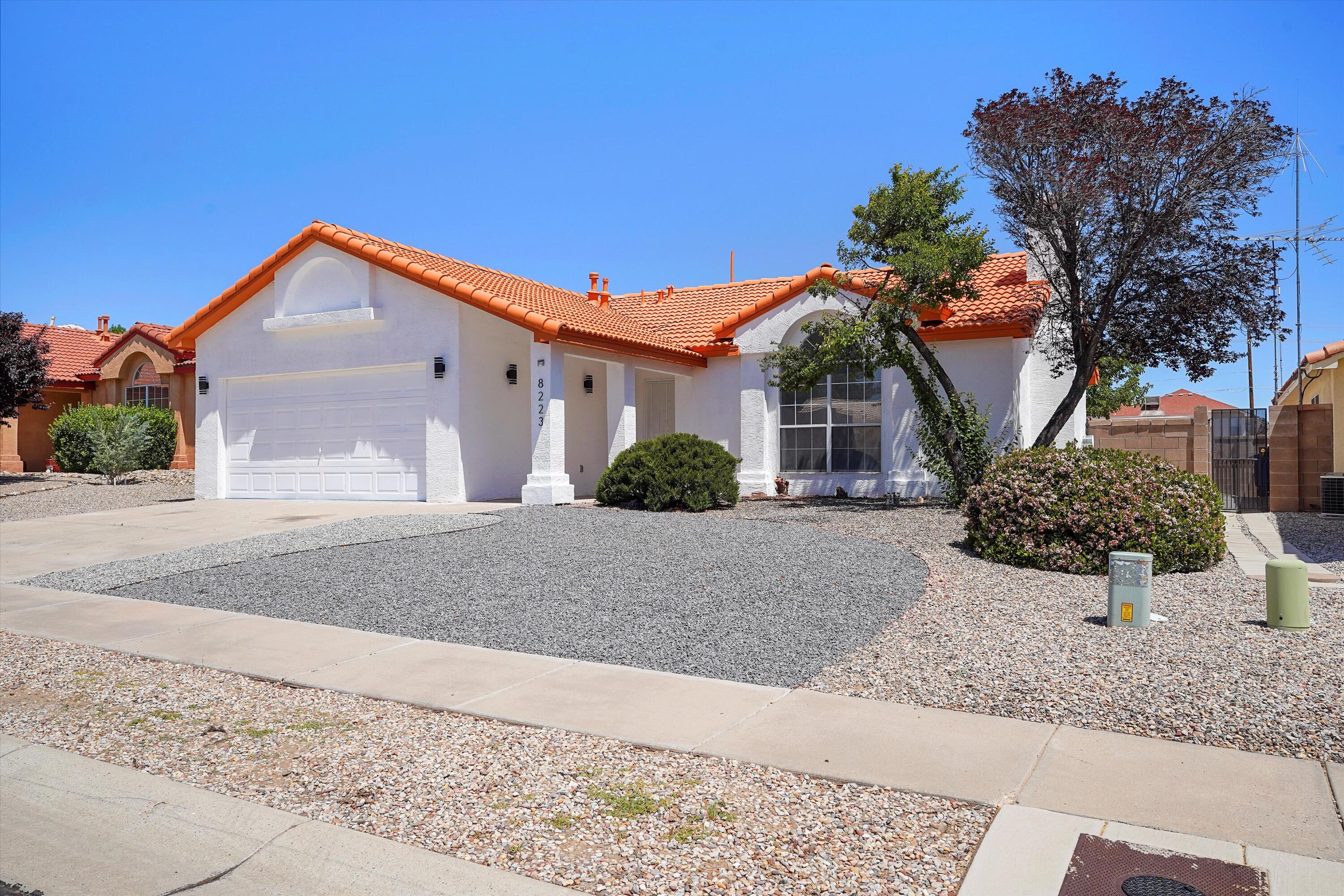 8223 CAMINO PAISANO, Albuquerque NM 87120