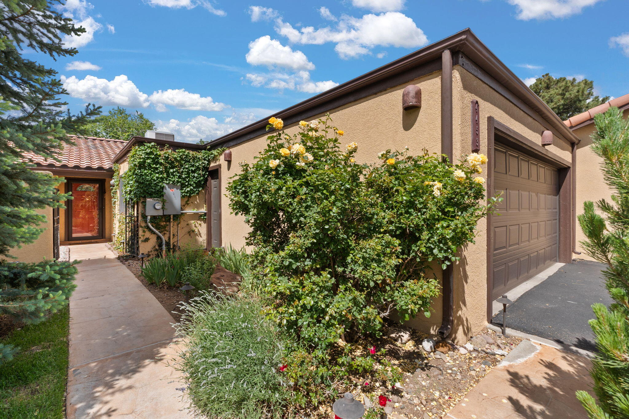 4453 LINDEN Lane, Albuquerque NM 87111