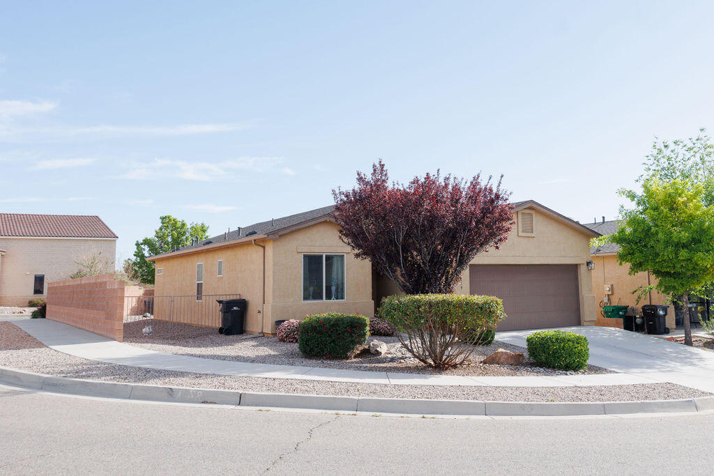 1019 JACOBS Drive, Rio Rancho NM 87144