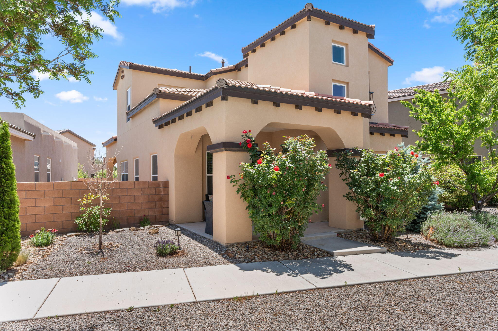 5612 ARBUS Drive, Albuquerque NM 87106
