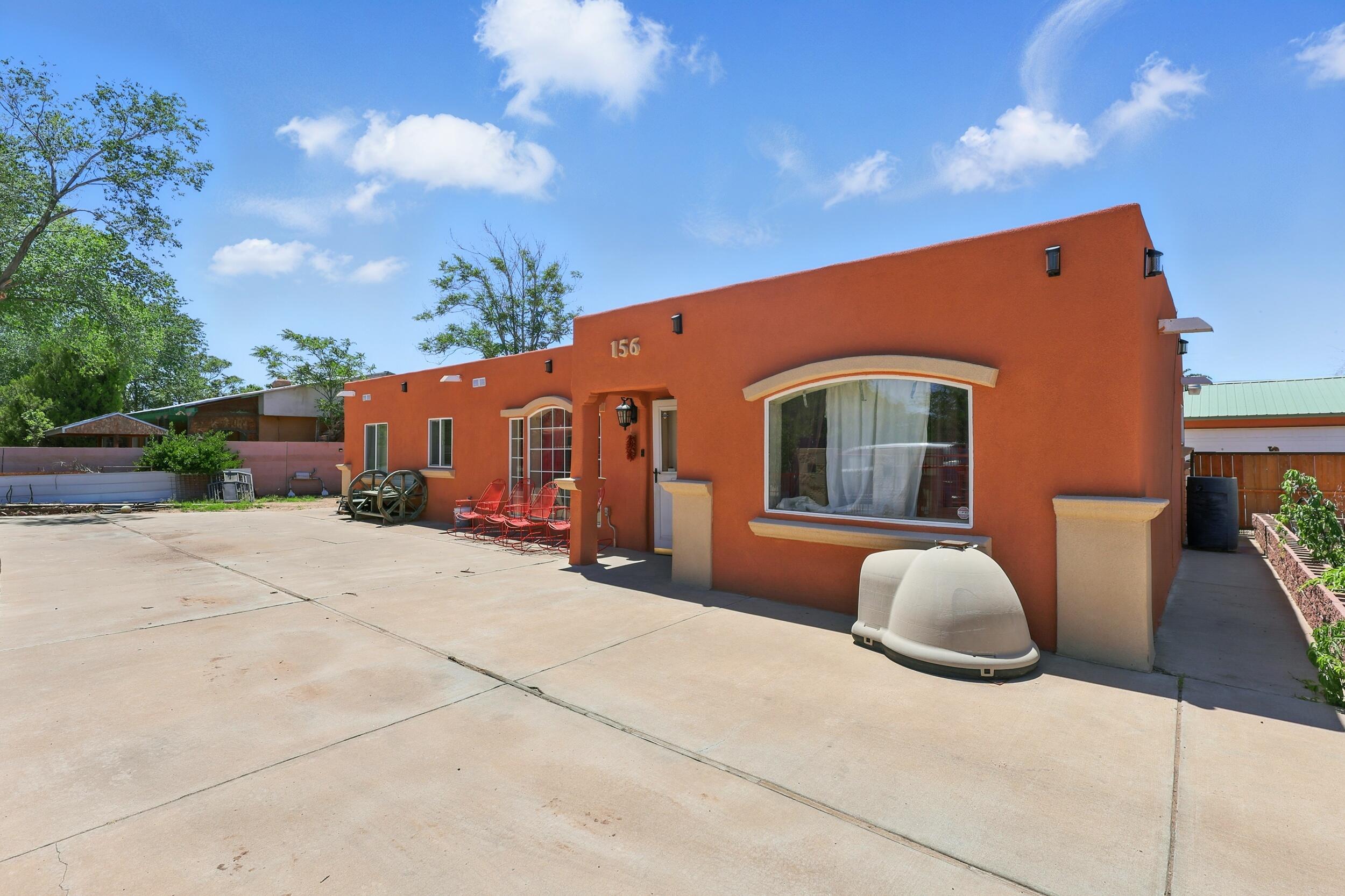 156 PUEBLO LUNA Drive, Albuquerque NM 87107