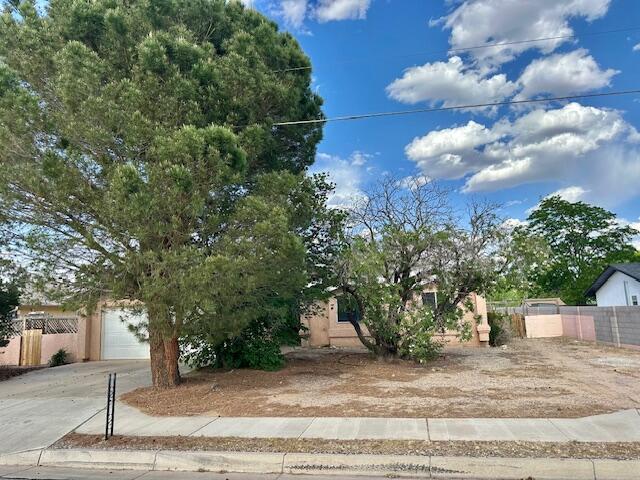 10704 Olympic Street, Albuquerque NM 87114