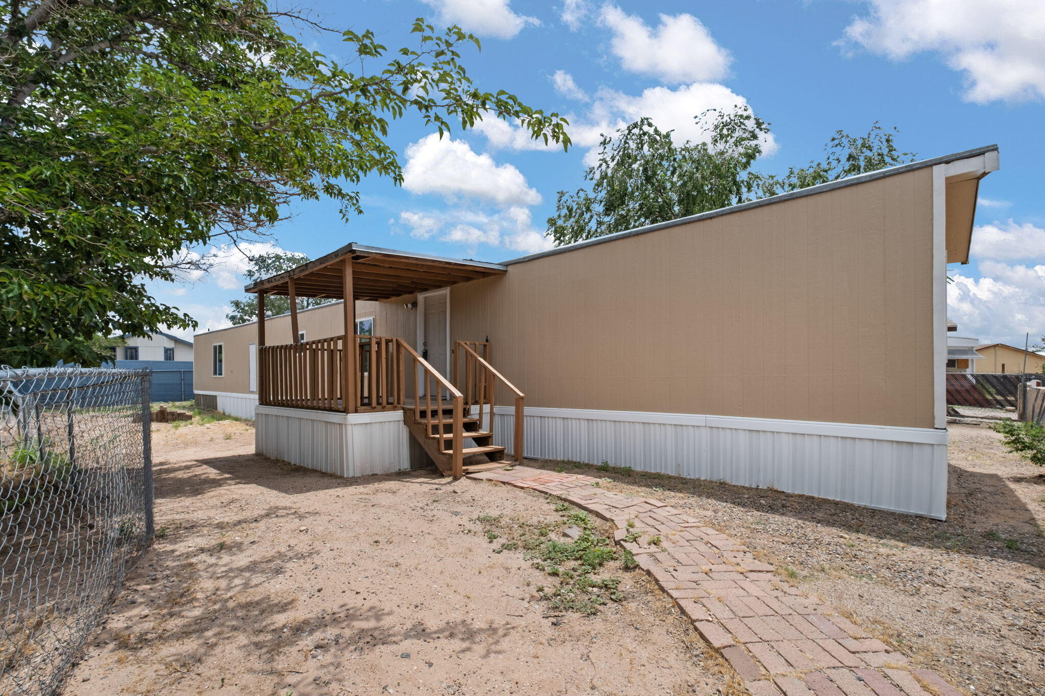 714 CITY VIEW Drive, Albuquerque NM 87105