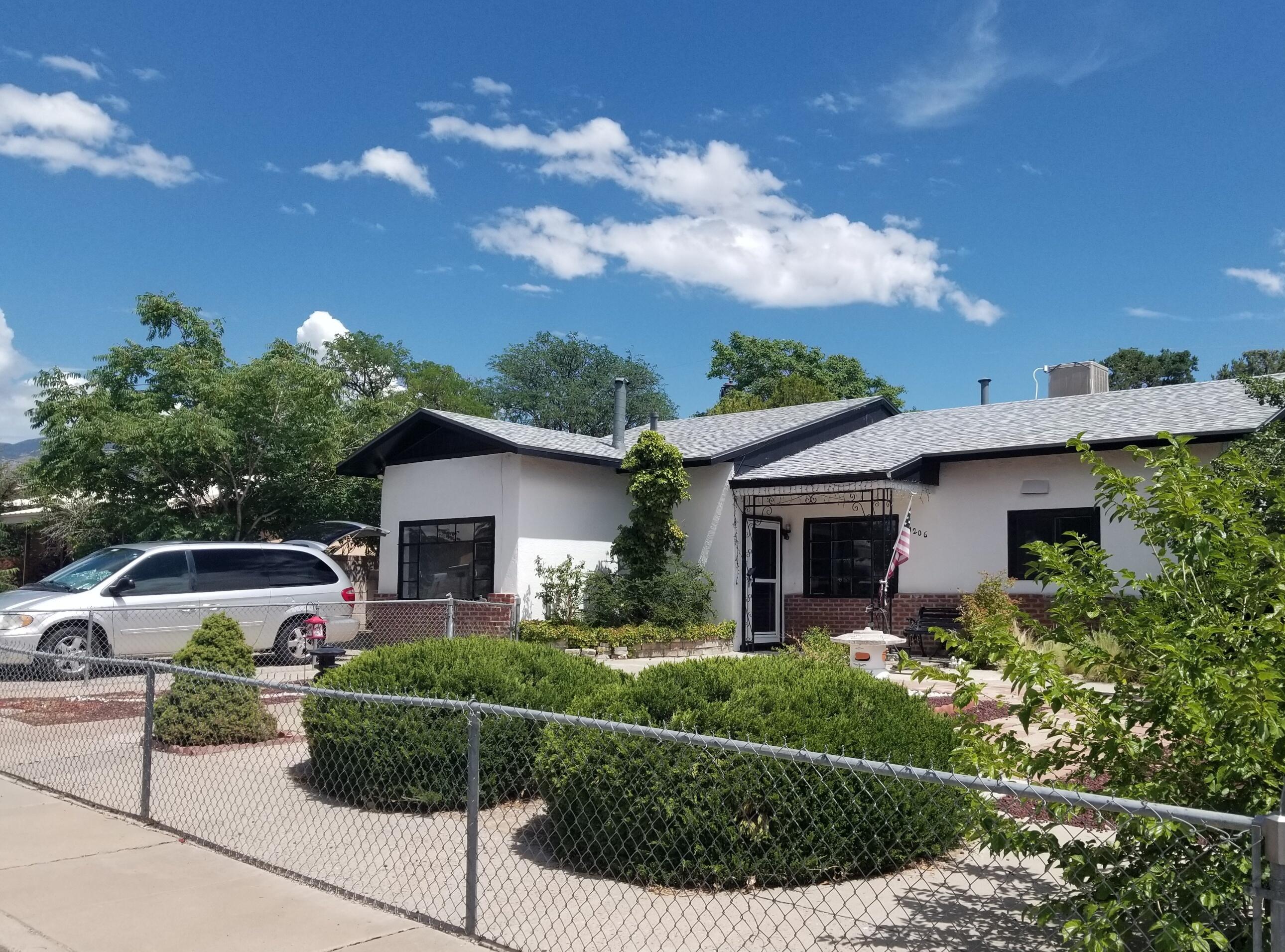 9206 AZTEC Road, Albuquerque NM 87111