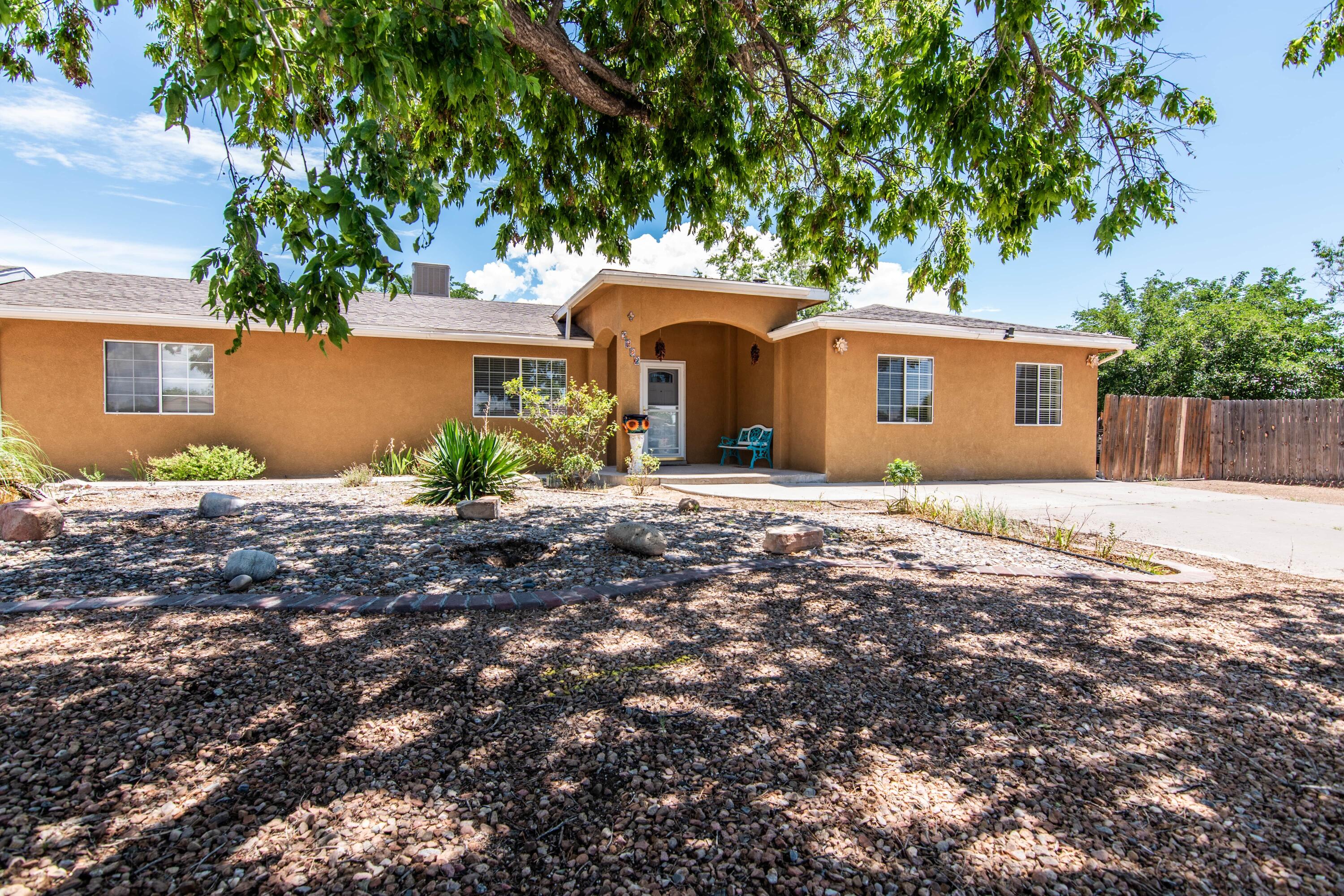 1202 38th Street, Rio Rancho NM 87124