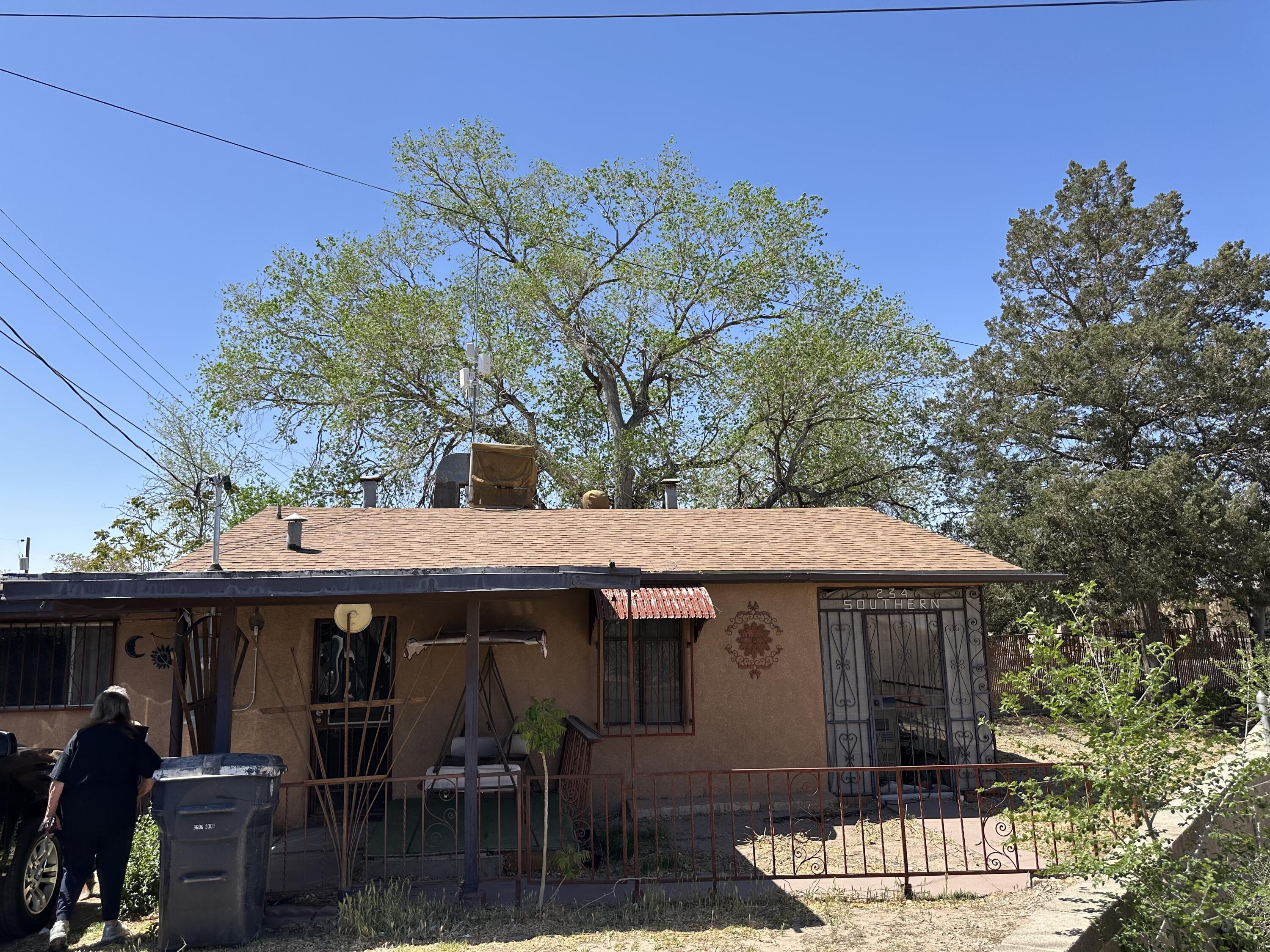 234 Southern Avenue, Albuquerque NM 87101