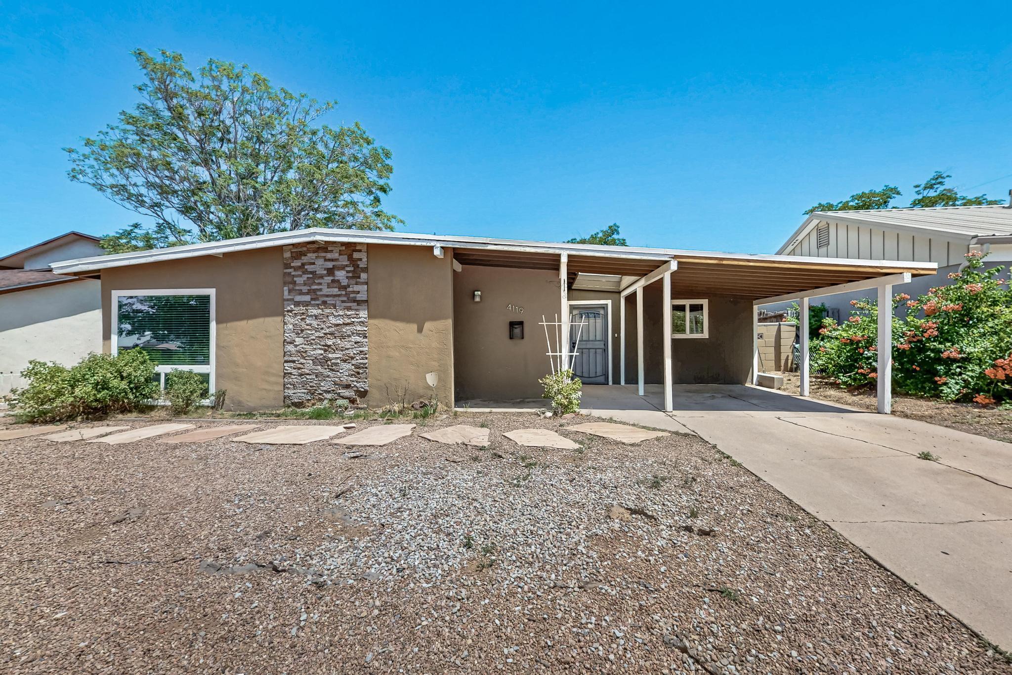 4119 MESCALERO Road, Albuquerque NM 87110